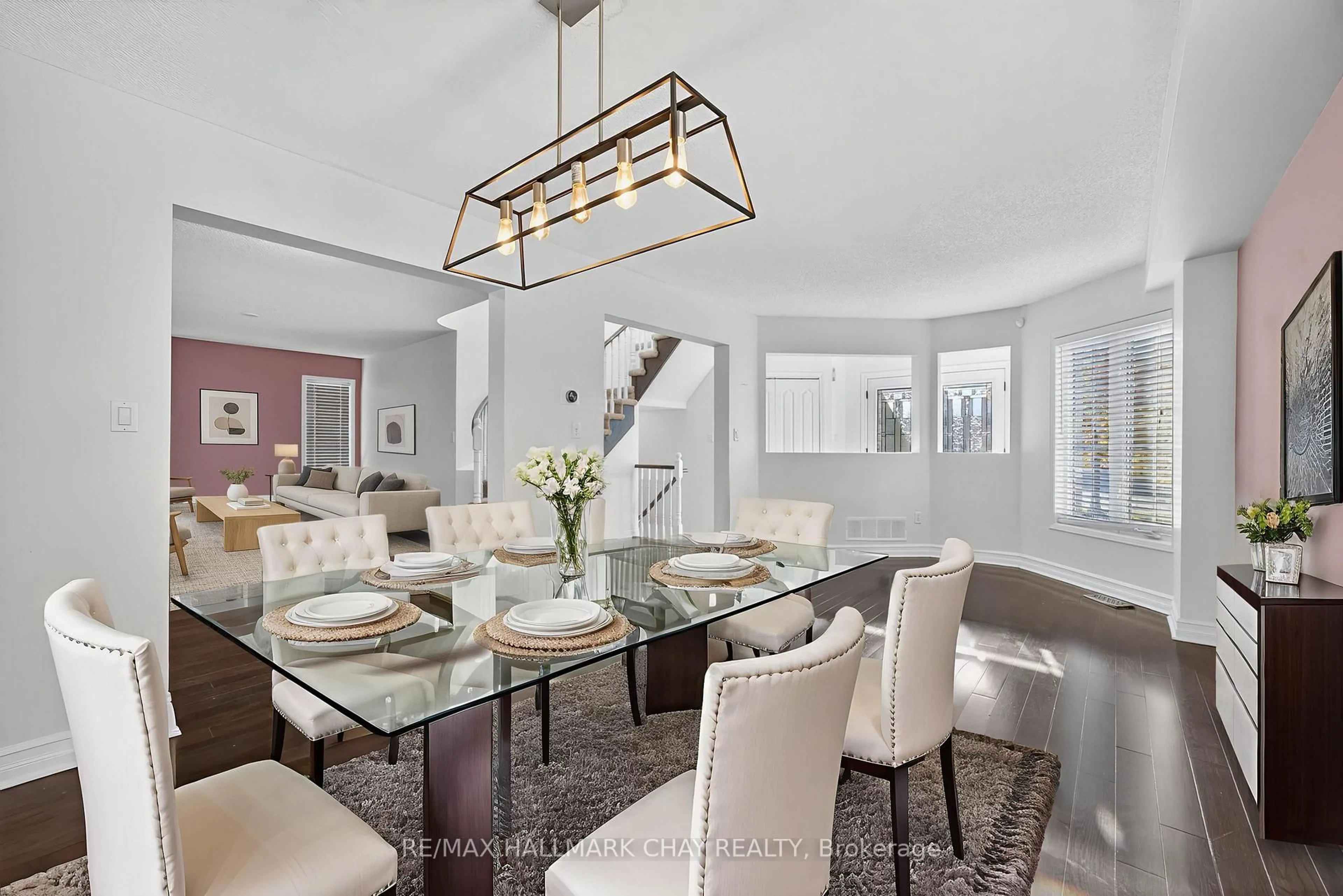 Dining room, unknown for 2065 Wilson St, Innisfil Ontario L9S 4Y2