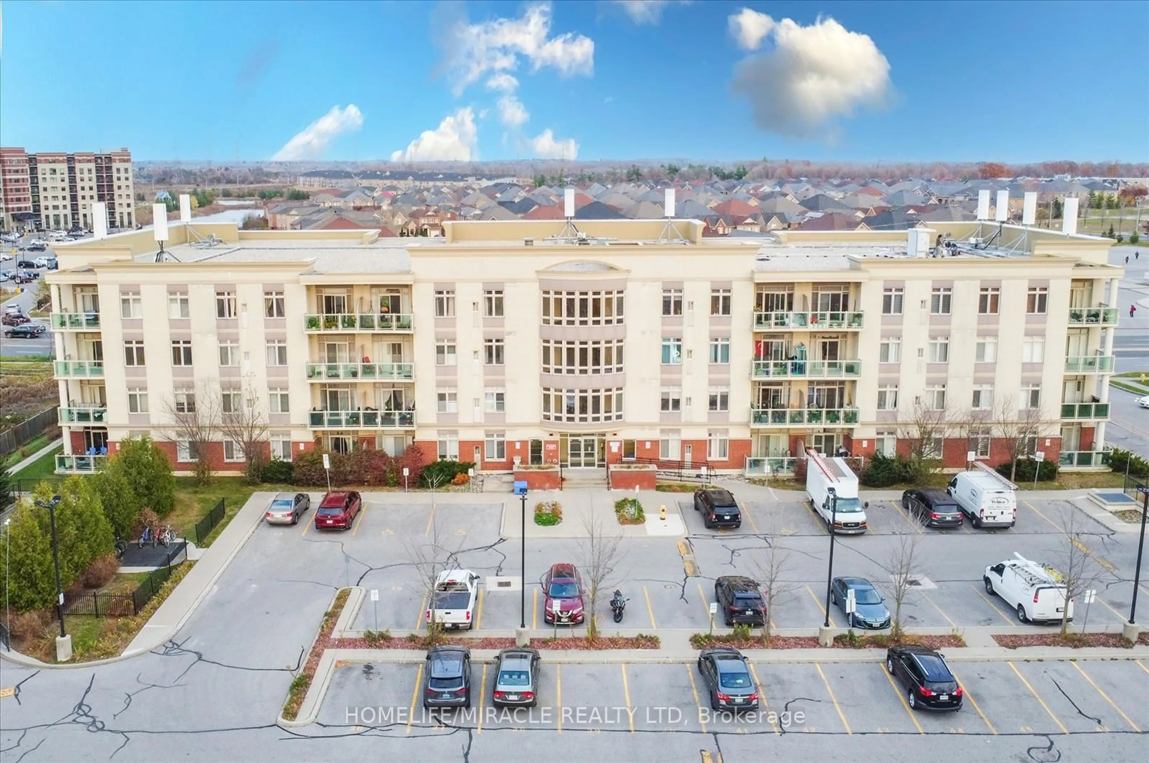 A pic from outside/outdoor area/front of a property/back of a property/a pic from drone, building for 7340 Markham Rd #106, Markham Ontario L3S 0B1