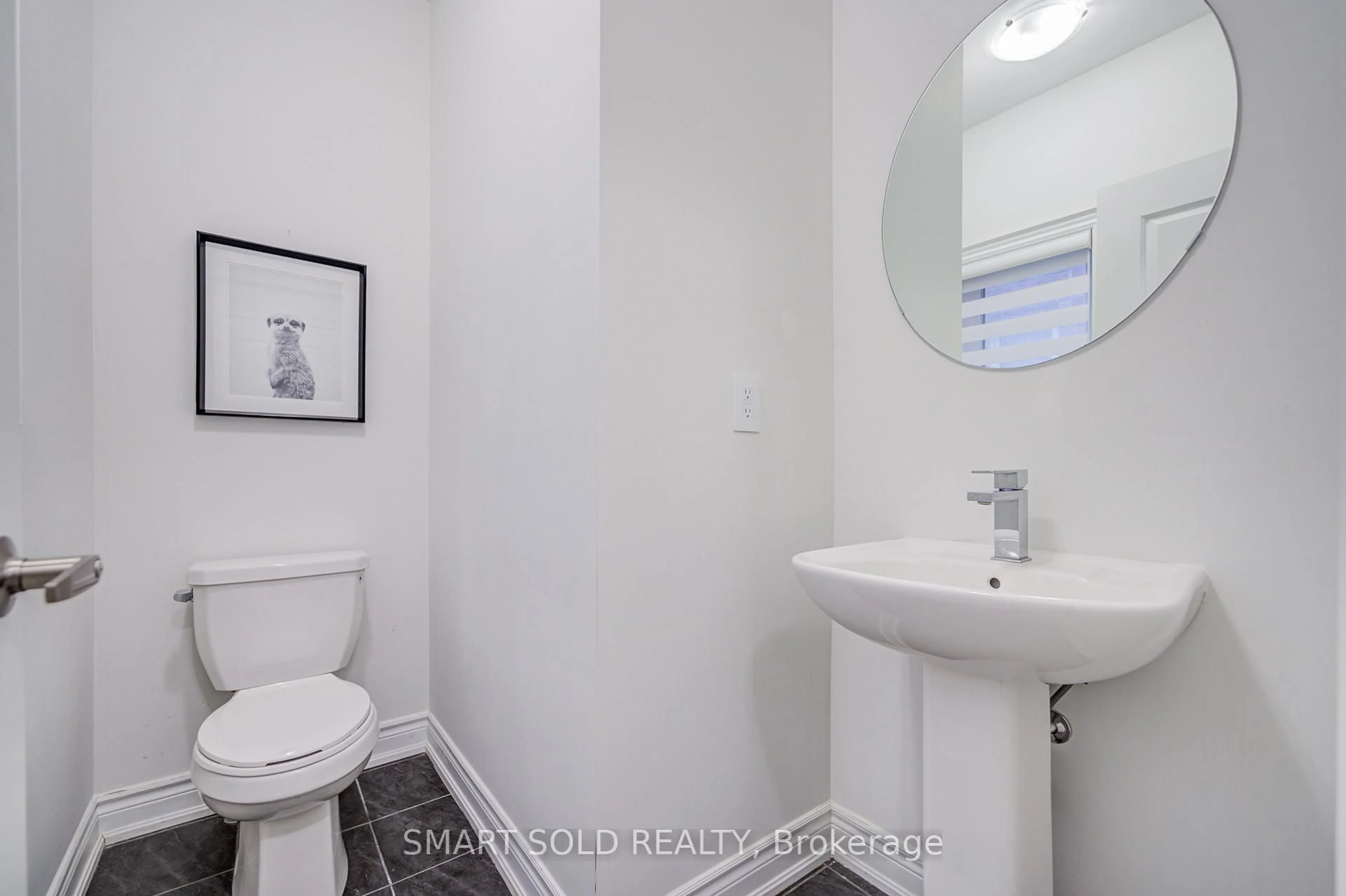 Standard bathroom, unknown for 112 Carriage Shop Bend, East Gwillimbury Ontario L9N 0Y3