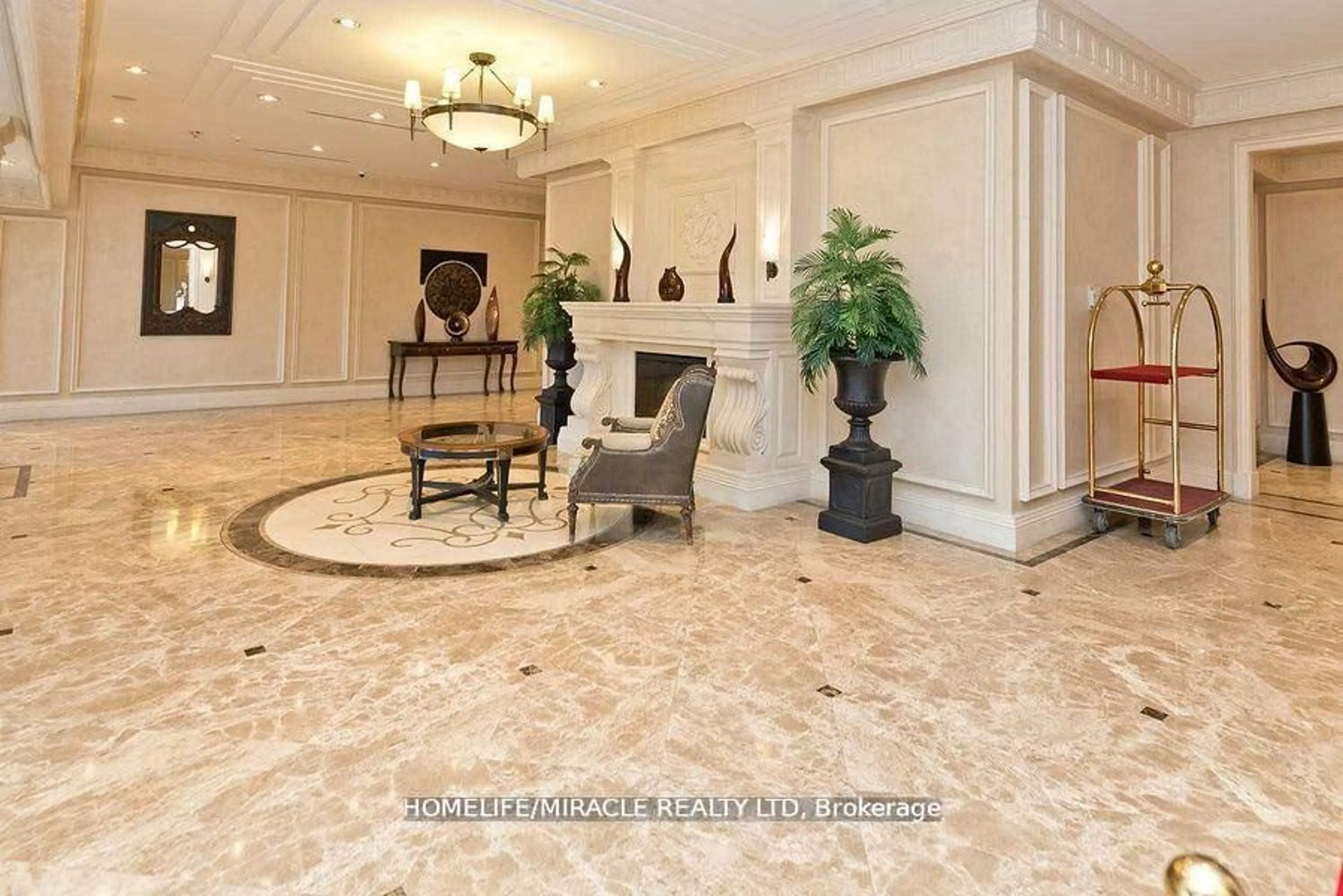 Unknown for 9235 Jane St #412, Vaughan Ontario L6A 0J8