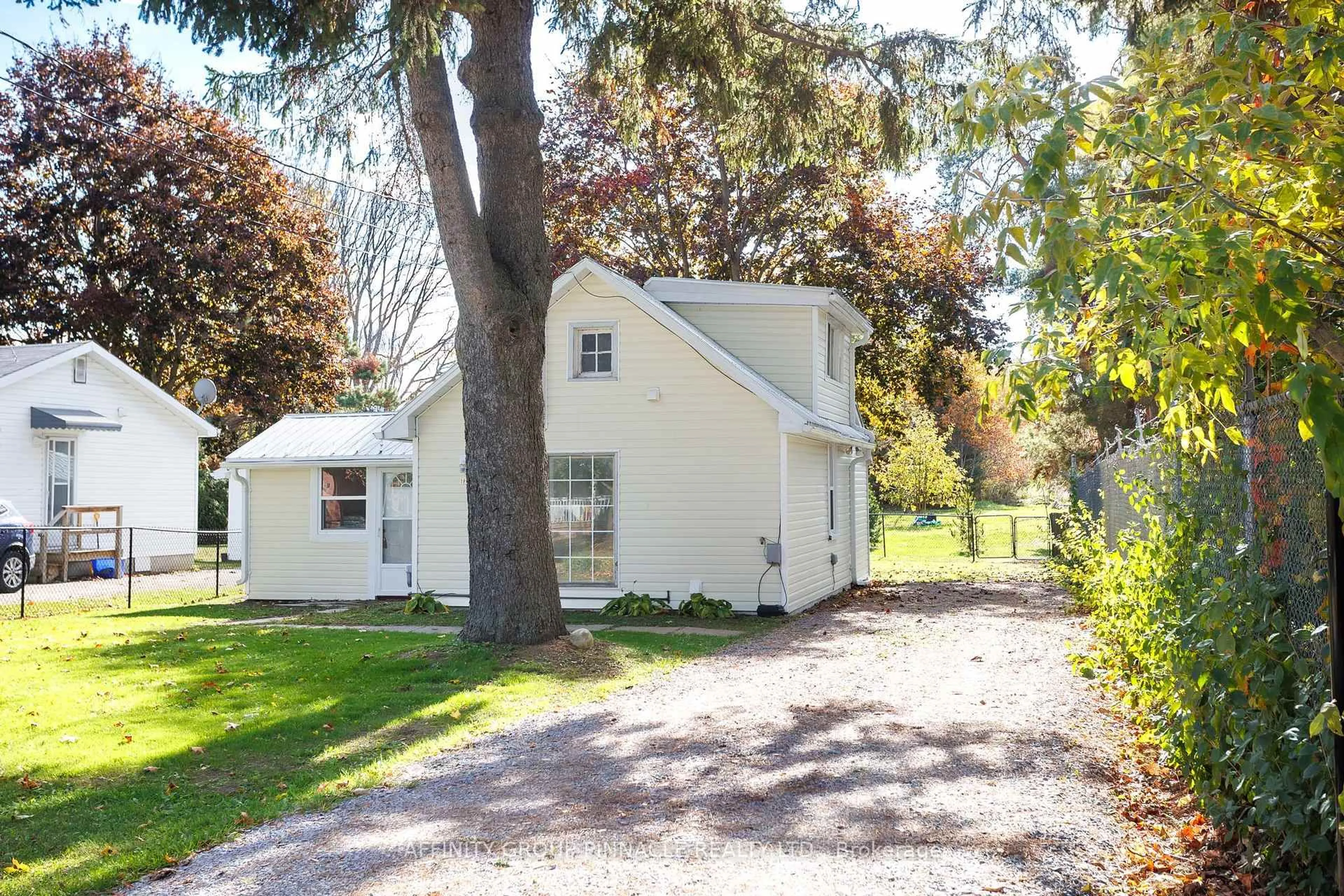 Home with vinyl exterior material, street for 187 King St, Brock Ontario L0K 1A0