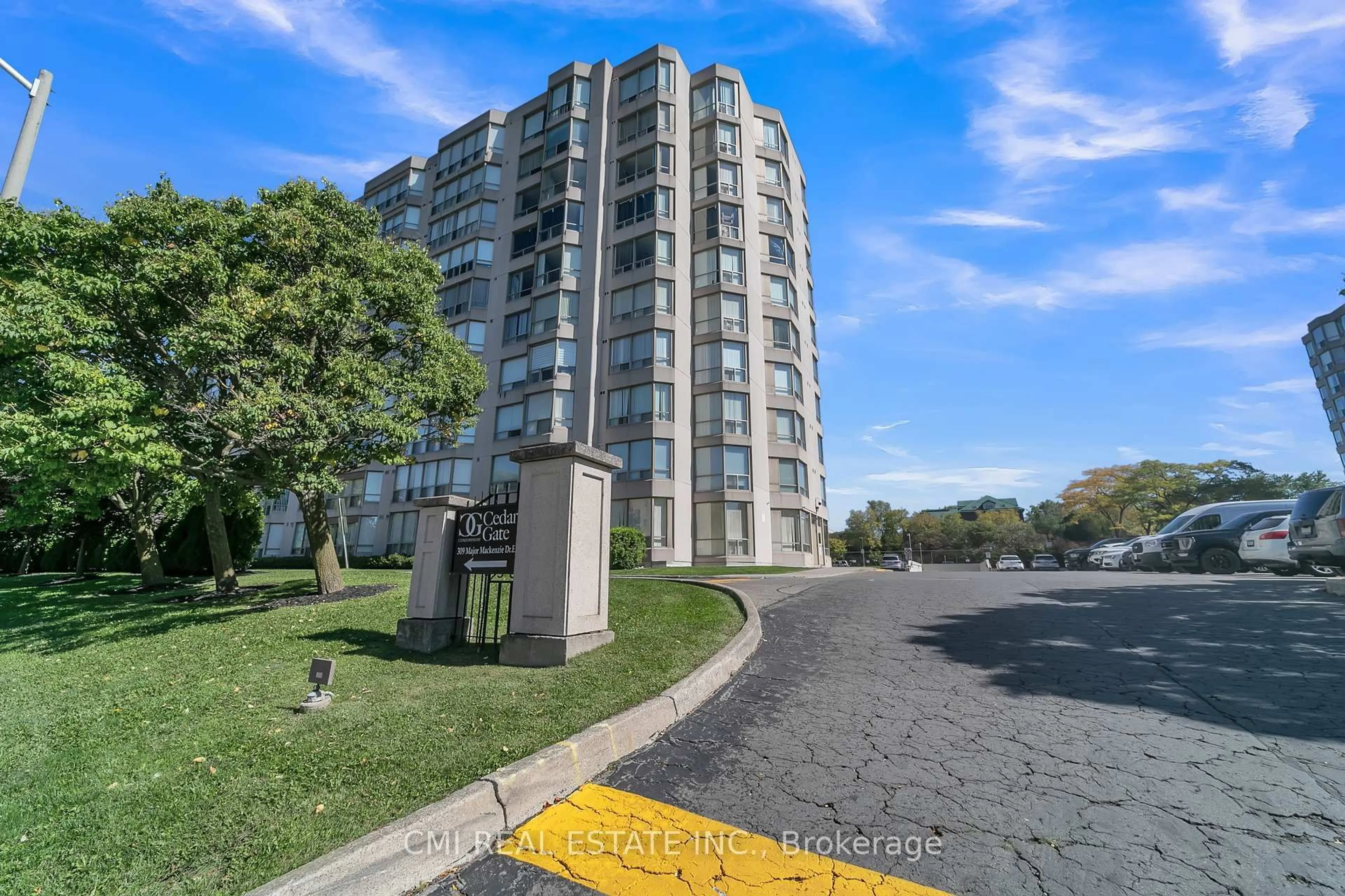 A pic from outside/outdoor area/front of a property/back of a property/a pic from drone, unknown for 309 Major Mackenzie Dr #805, Richmond Hill Ontario L4C 9V5