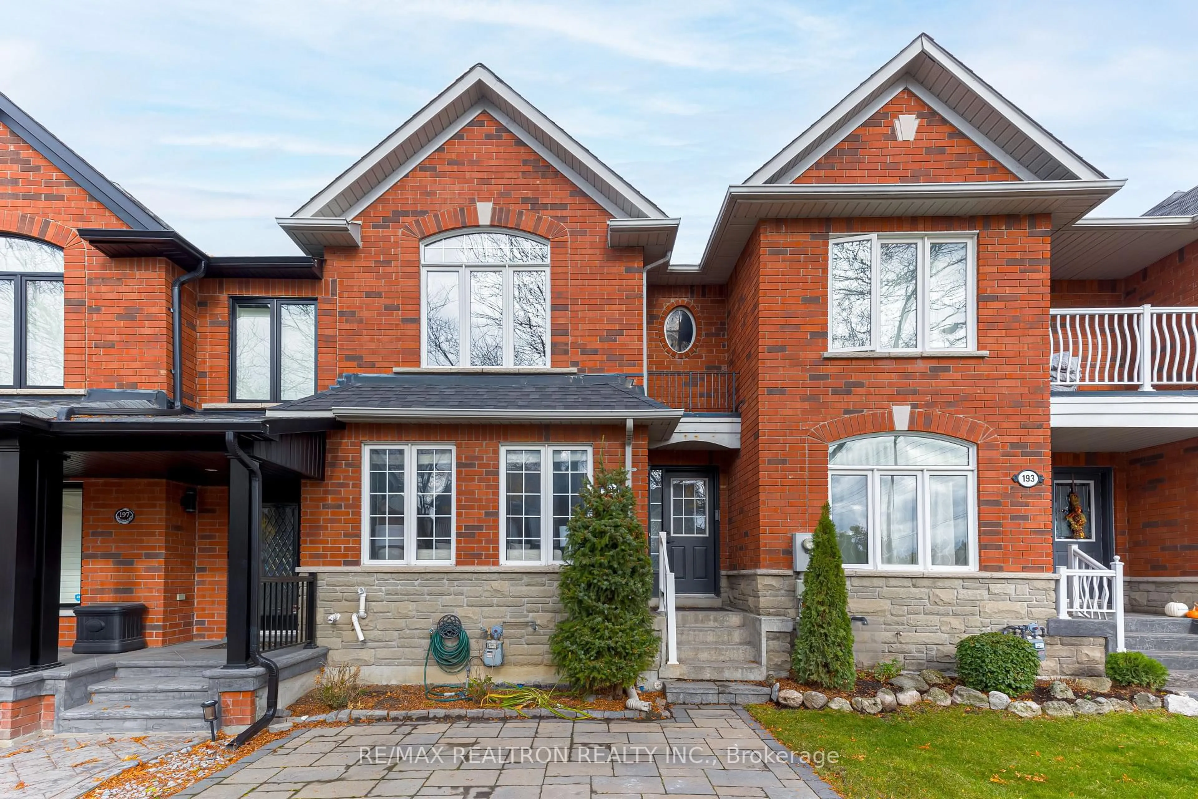 Home with brick exterior material, street for 195 Equator Cres, Vaughan Ontario L6A 2Y2