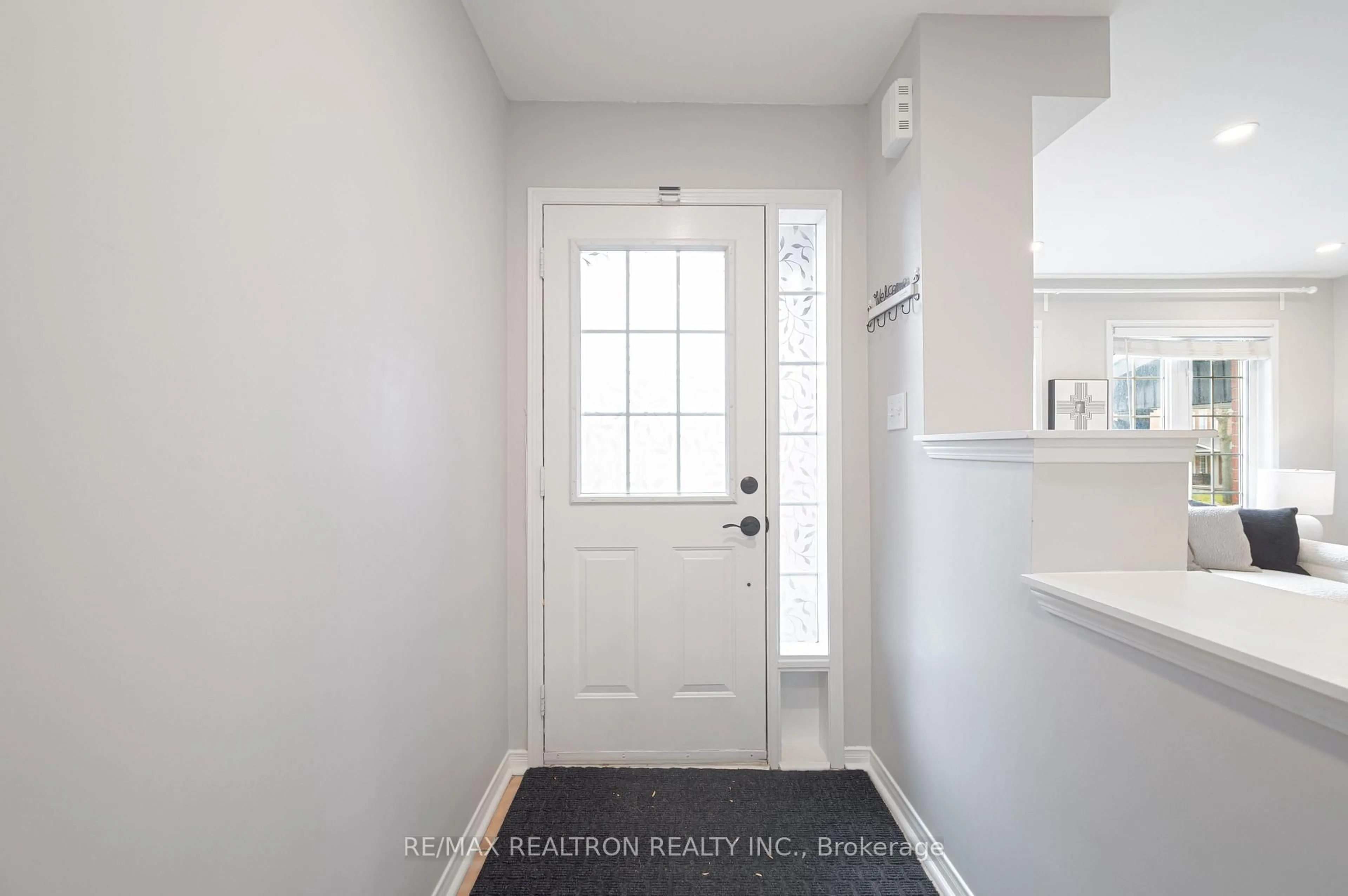 Indoor entryway for 195 Equator Cres, Vaughan Ontario L6A 2Y2
