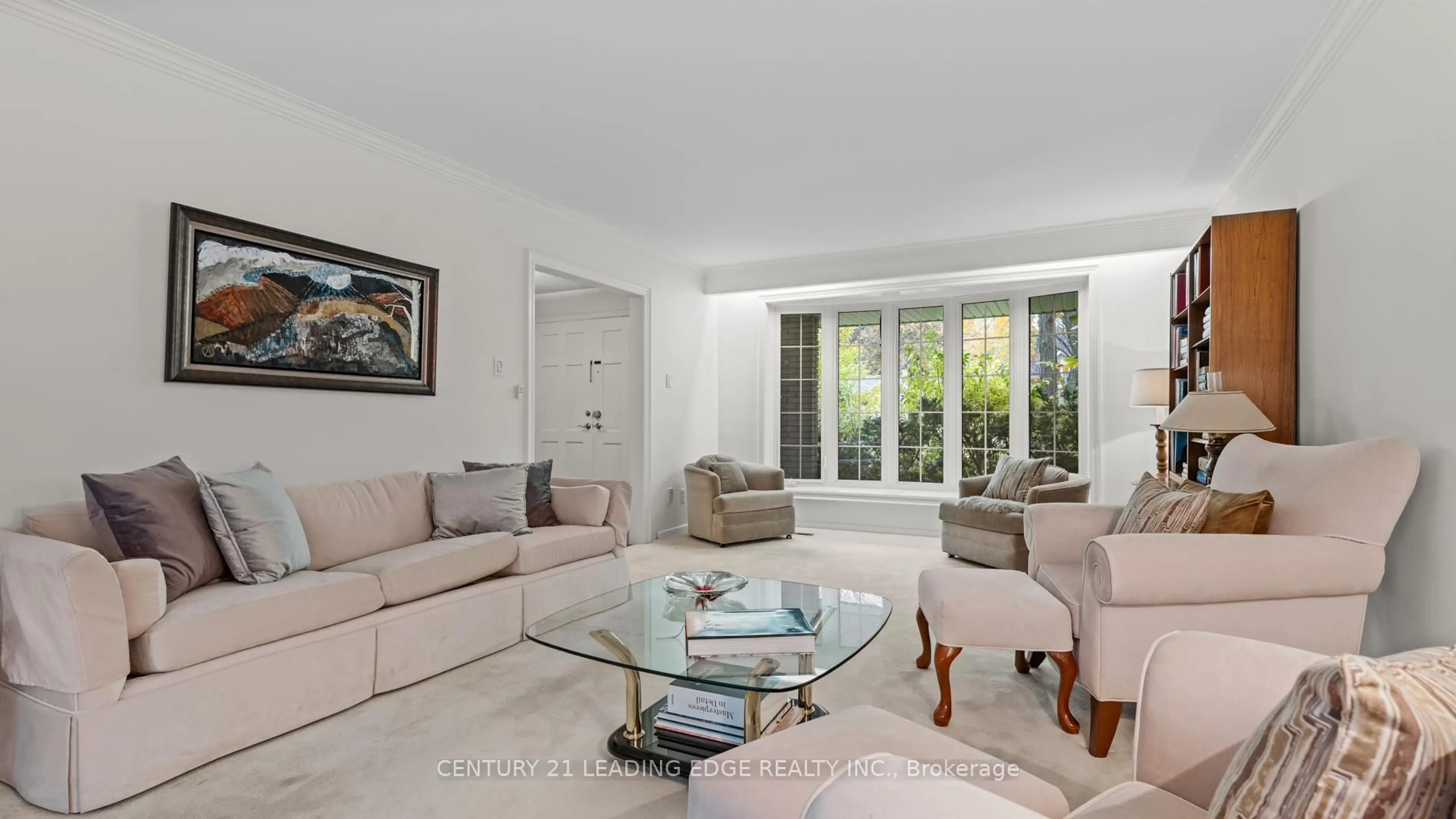 Living room with furniture, unknown for 34 Forest Park Cres, Markham Ontario L3T 2M7