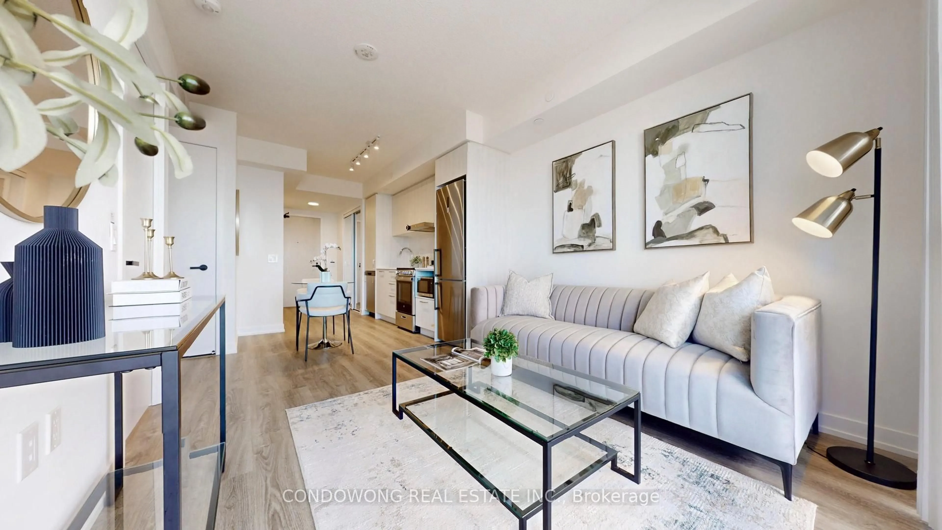 Living room with furniture, unknown for 195 Commerce St #4008, Vaughan Ontario L4K 0P9