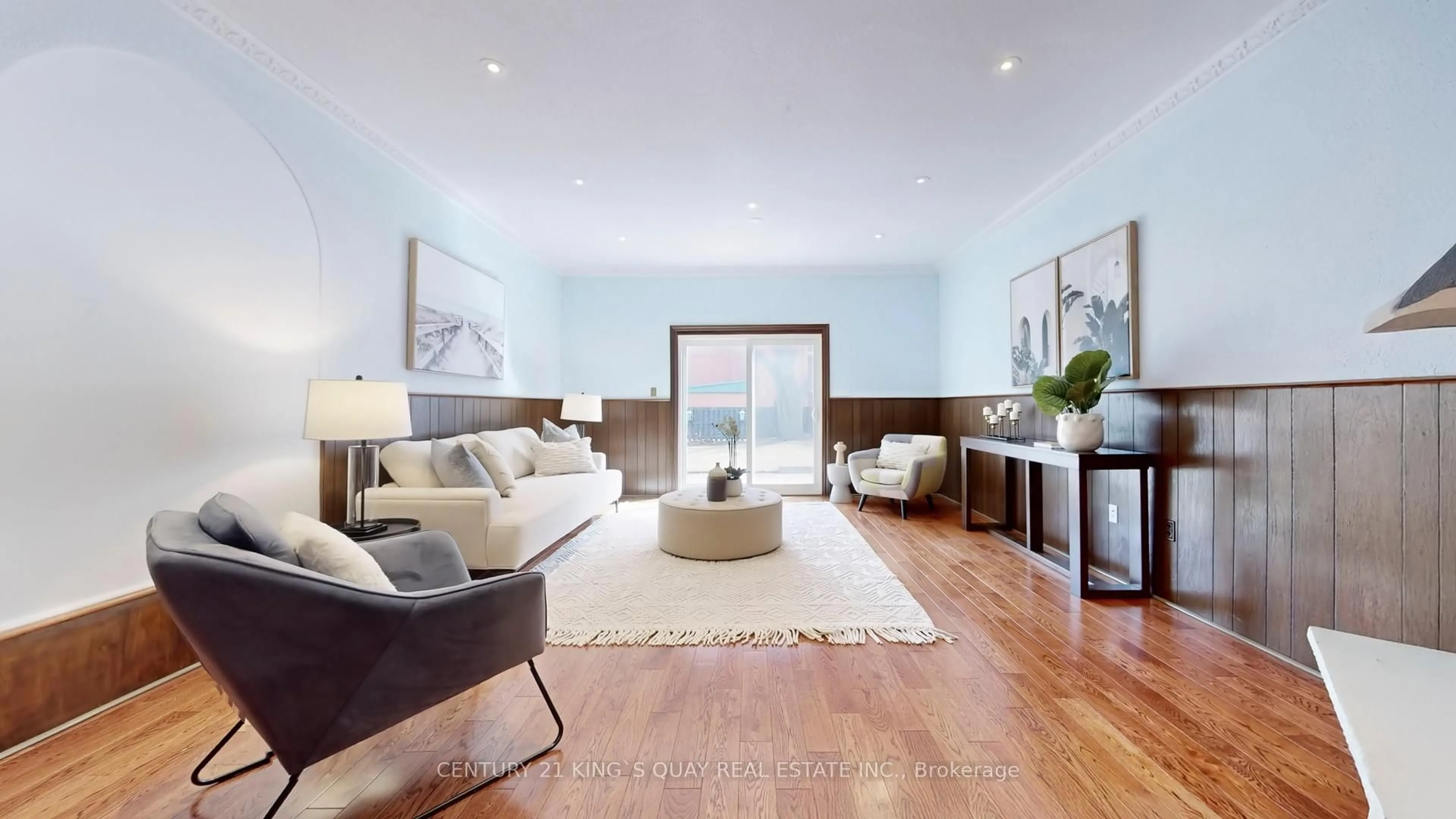 Living room with furniture, wood/laminate floor for 50 Bedford Park Ave, Richmond Hill Ontario L4C 2N8