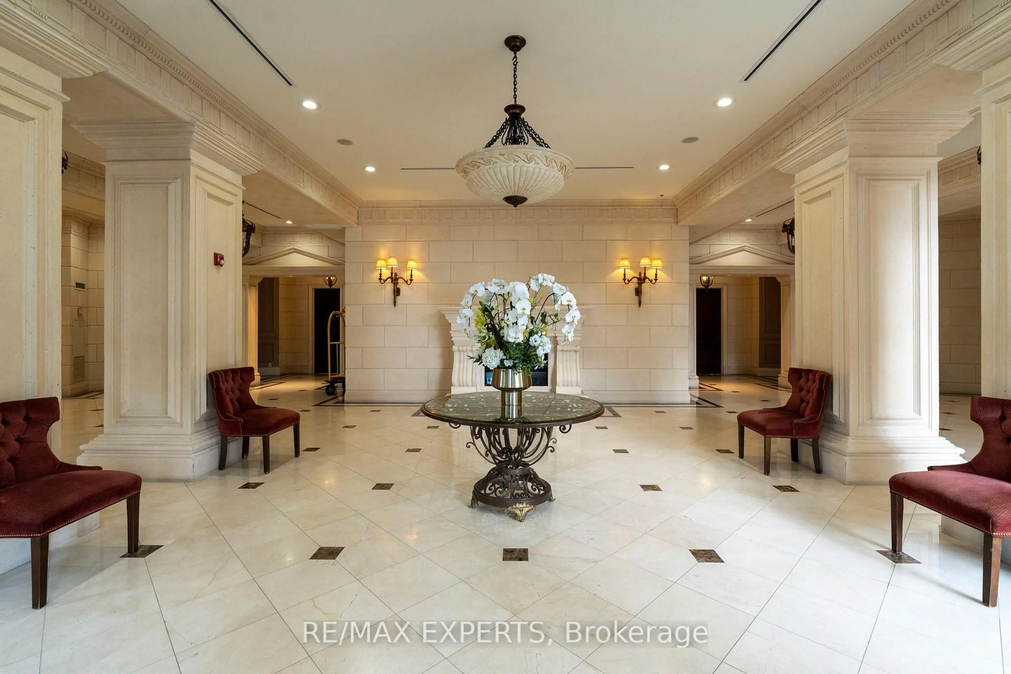 Lobby for 9225 Jane St #515, Vaughan Ontario L6A 0J7