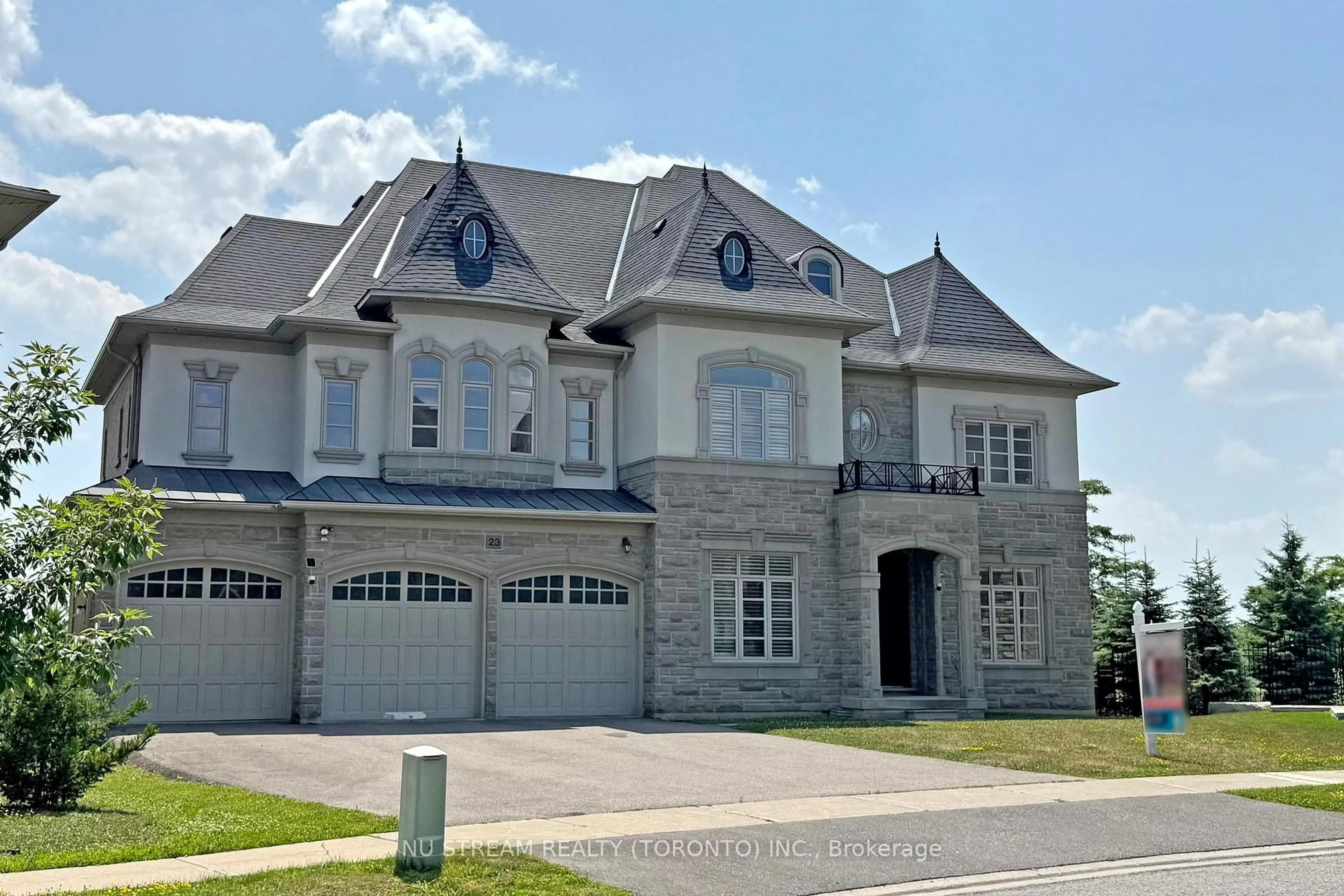 Home with brick exterior material, street for 23 Finesse Crt, Richmond Hill Ontario L4E 0W7