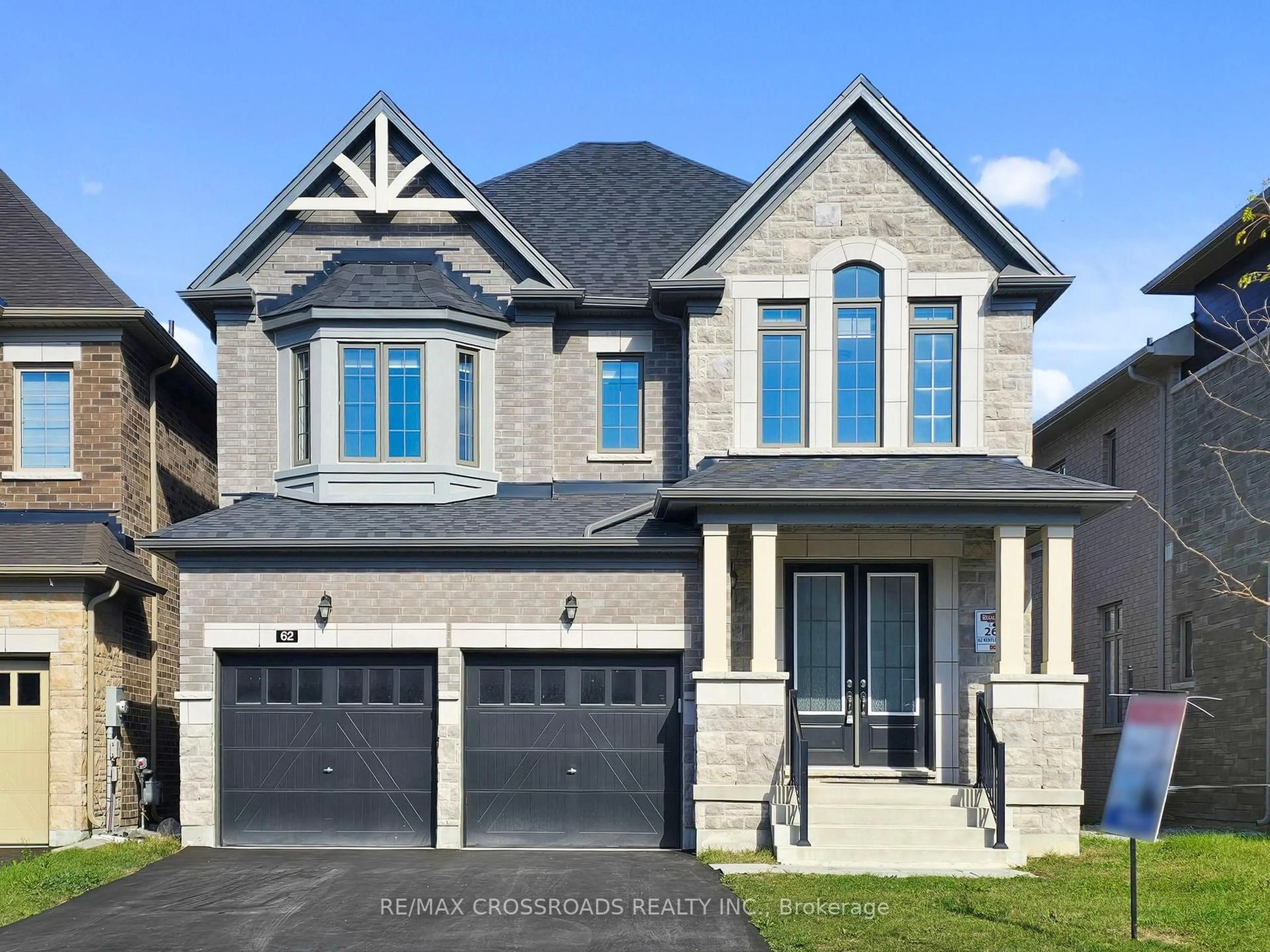 Home with brick exterior material, street for 62 Kentledge Ave, East Gwillimbury Ontario L9N 0V9