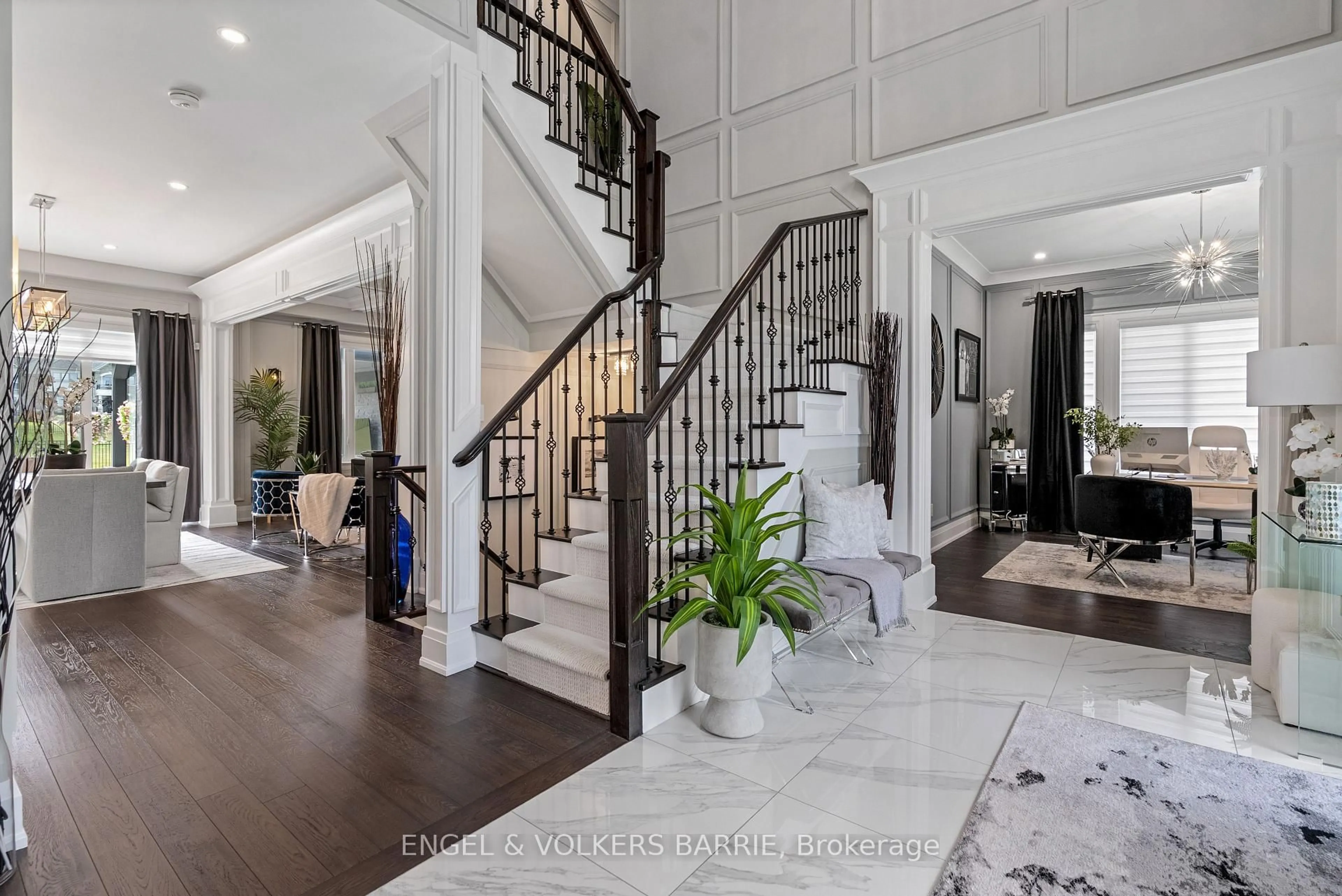 Indoor entryway for 39 Mckeown St, Essa Ontario L0L 2N0