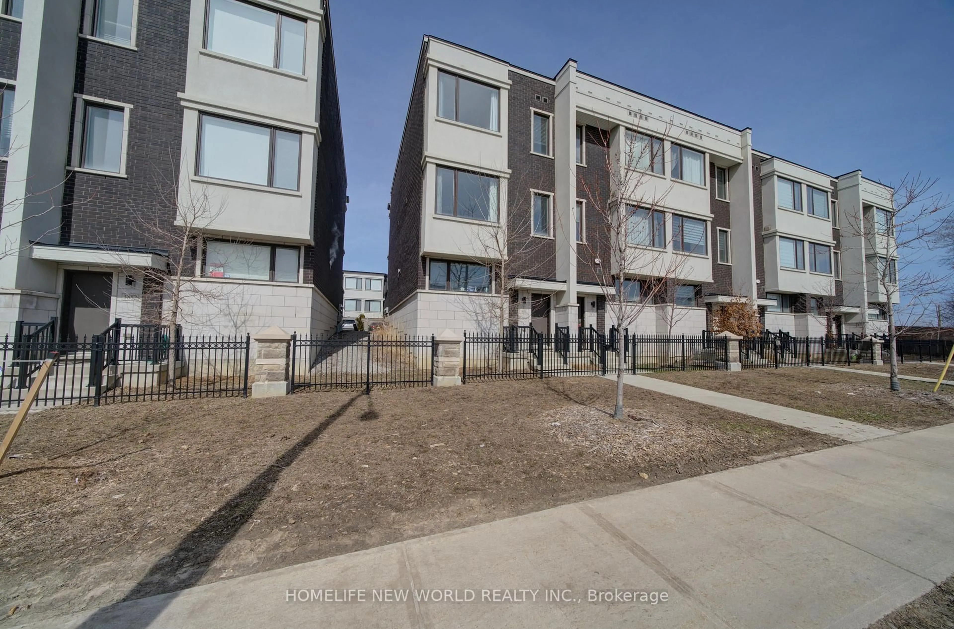 Unknown for 3880 Major Mackenzie Dr, Vaughan Ontario L4H 4R2