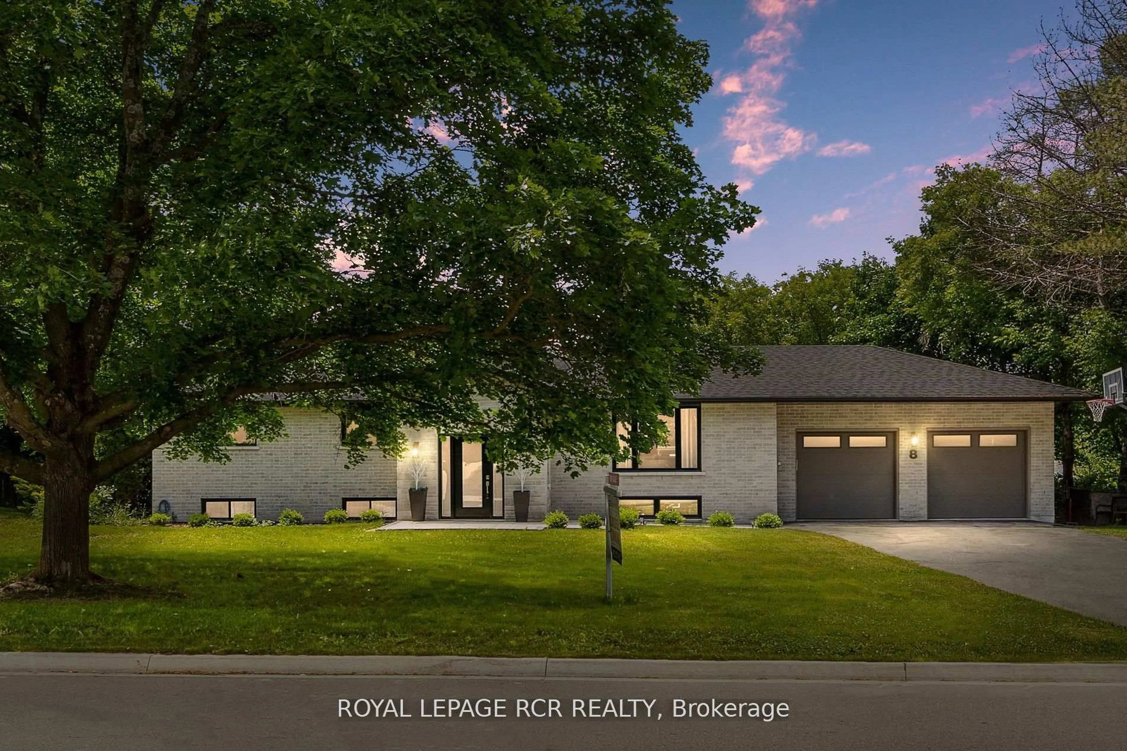 Home with brick exterior material, unknown for 8 Cook Dr, King Ontario L7B 0E5