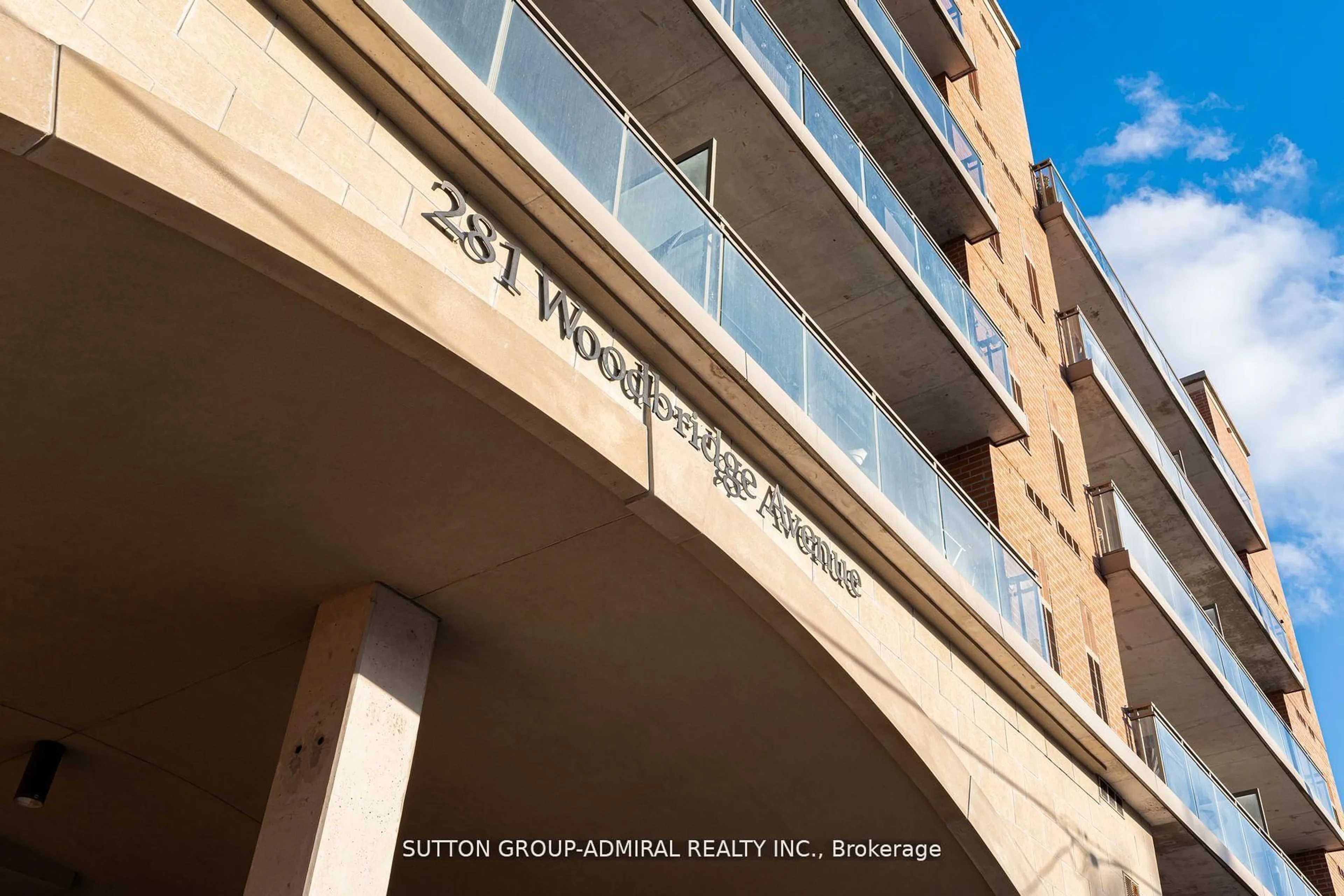 Indoor foyer for 281 Woodbridge Ave #342, Vaughan Ontario L4L 0C6