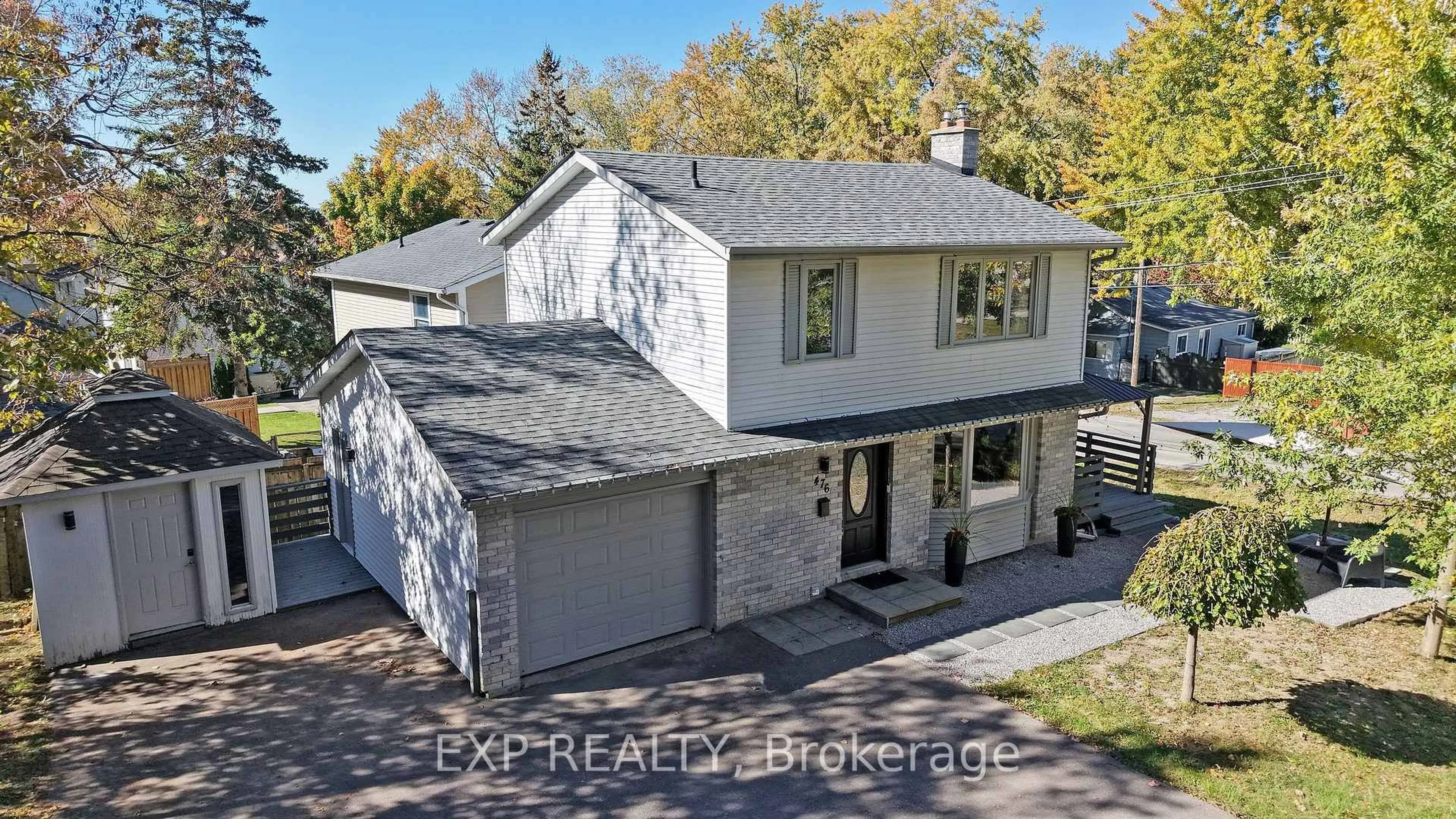 A pic from outside/outdoor area/front of a property/back of a property/a pic from drone, street for 476 Aleah Cres, Georgina Ontario L4P 1W9