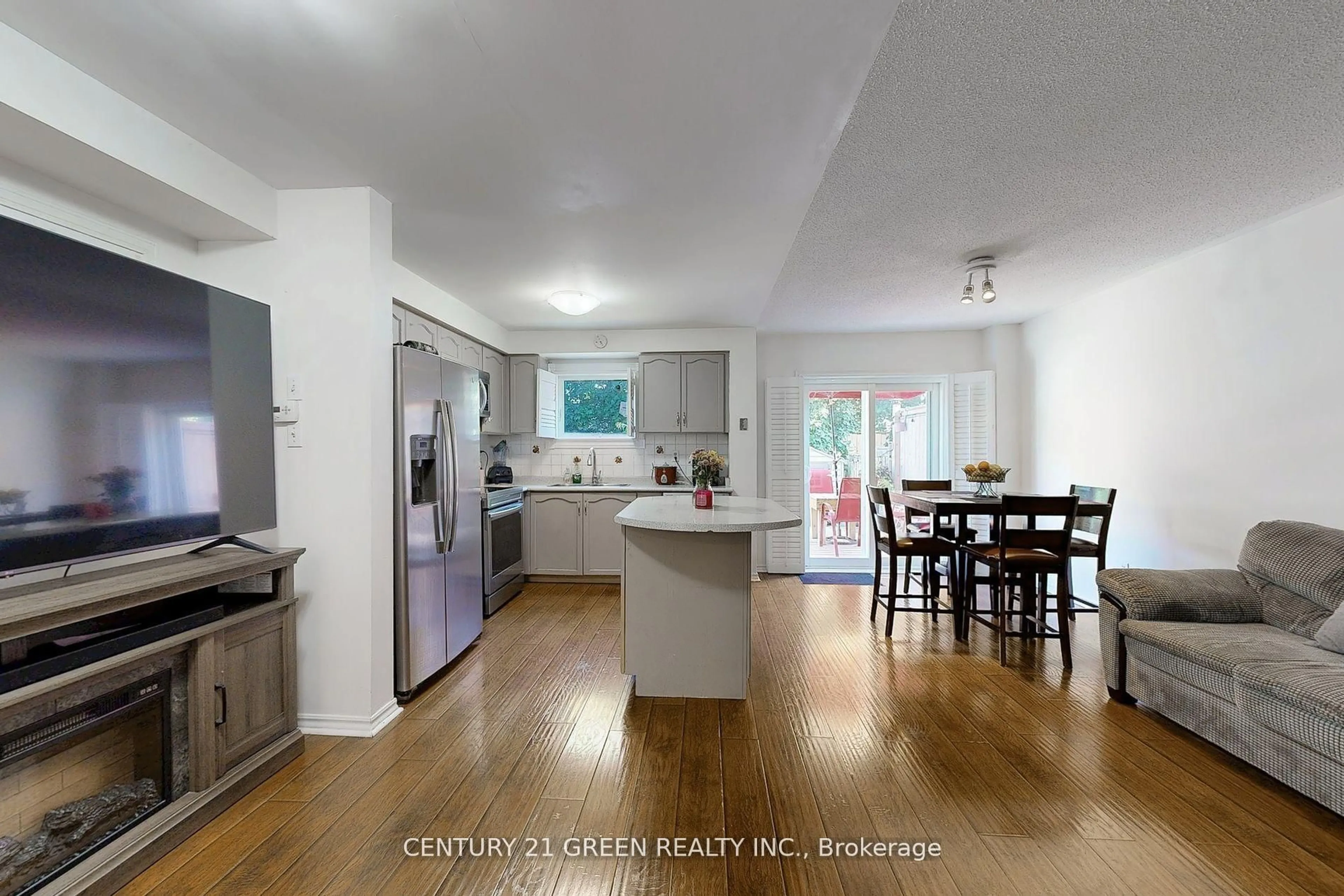 Open concept kitchen, unknown for 57 Kelso Cres, Vaughan Ontario L6A 2C8