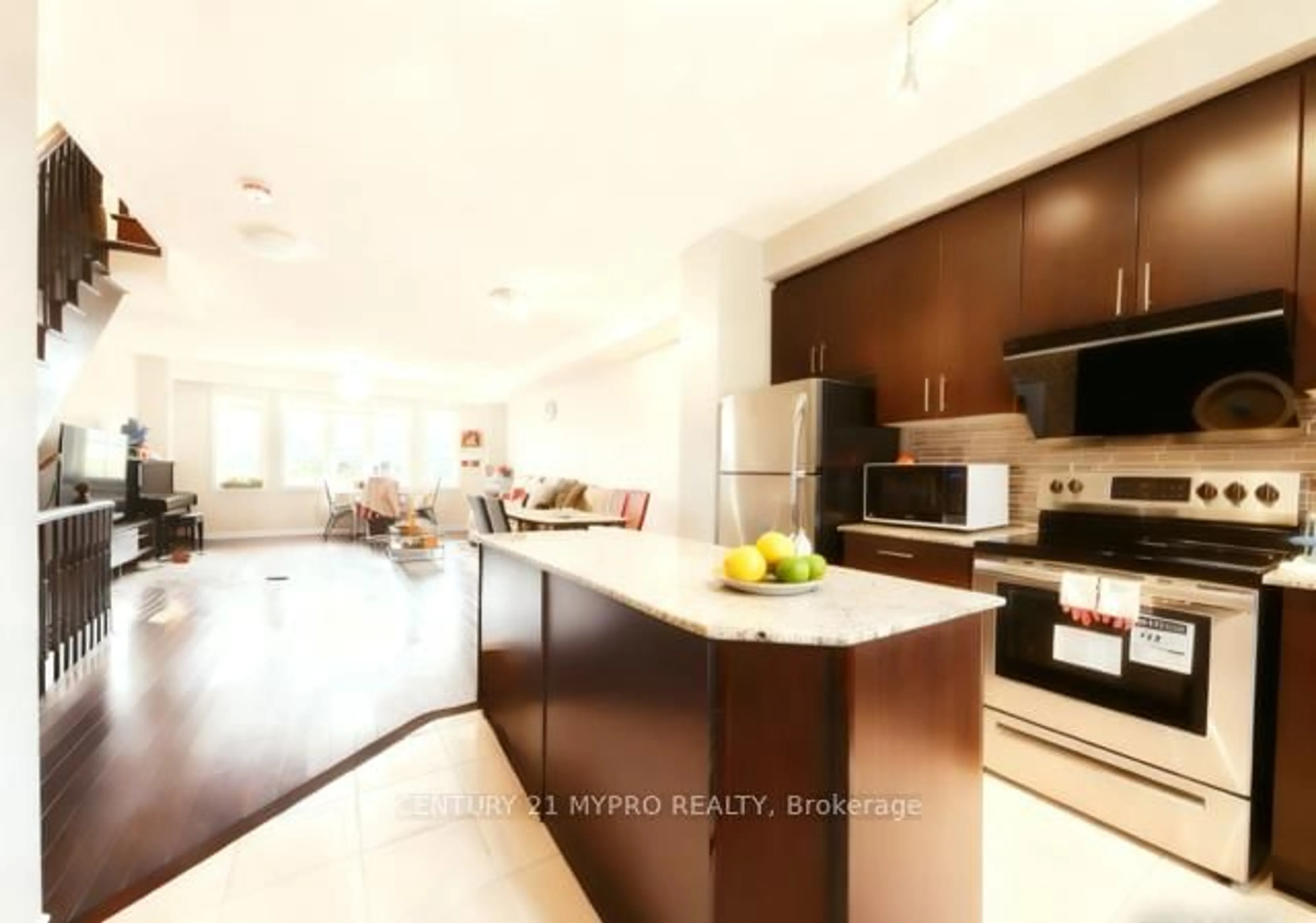 Open concept kitchen, ceramic/tile floor for 55 Milbourne Lane, Richmond Hill Ontario L4E 1G4