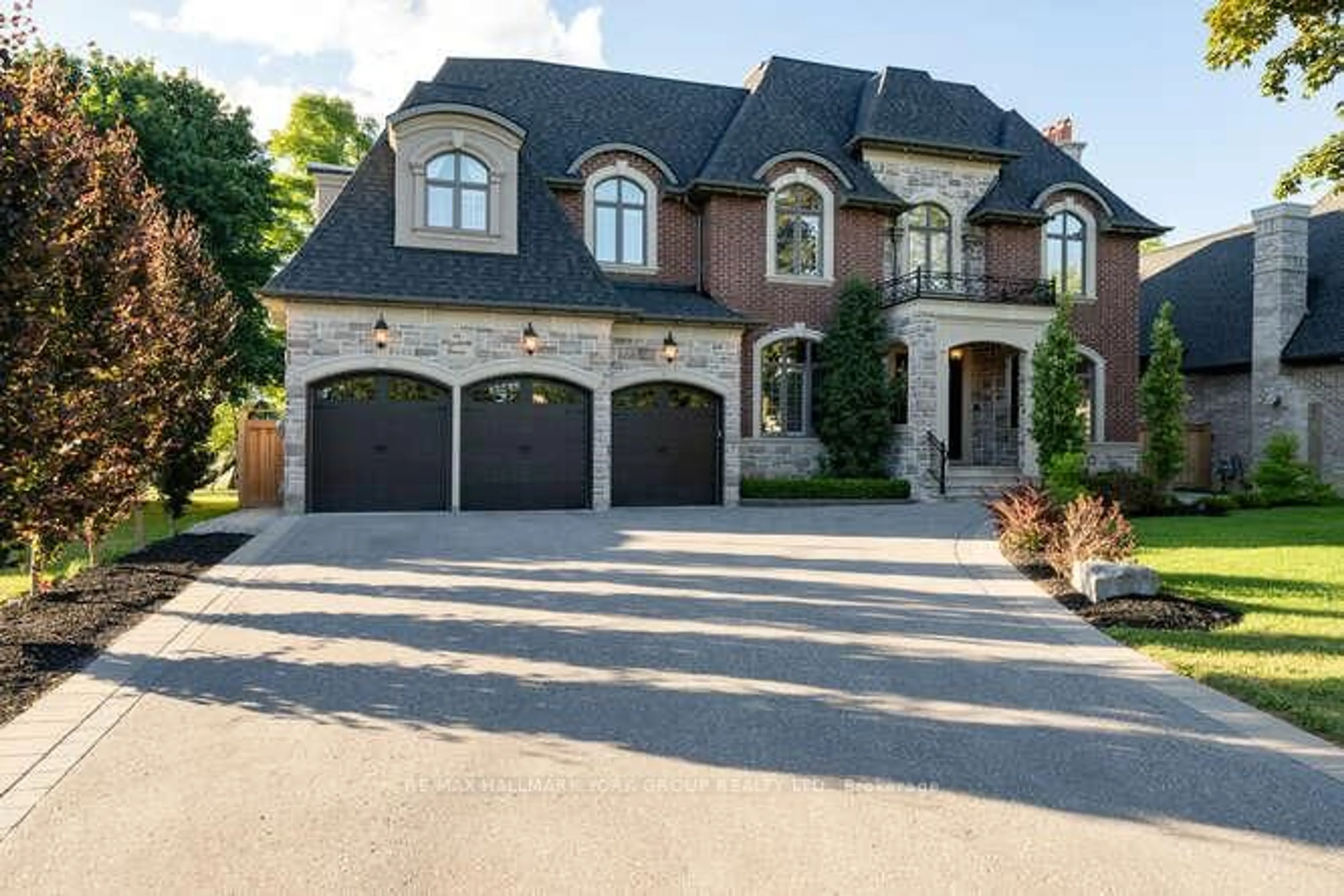 Home with brick exterior material, street for 82 Elizabeth Grve, King Ontario L7B 1H6