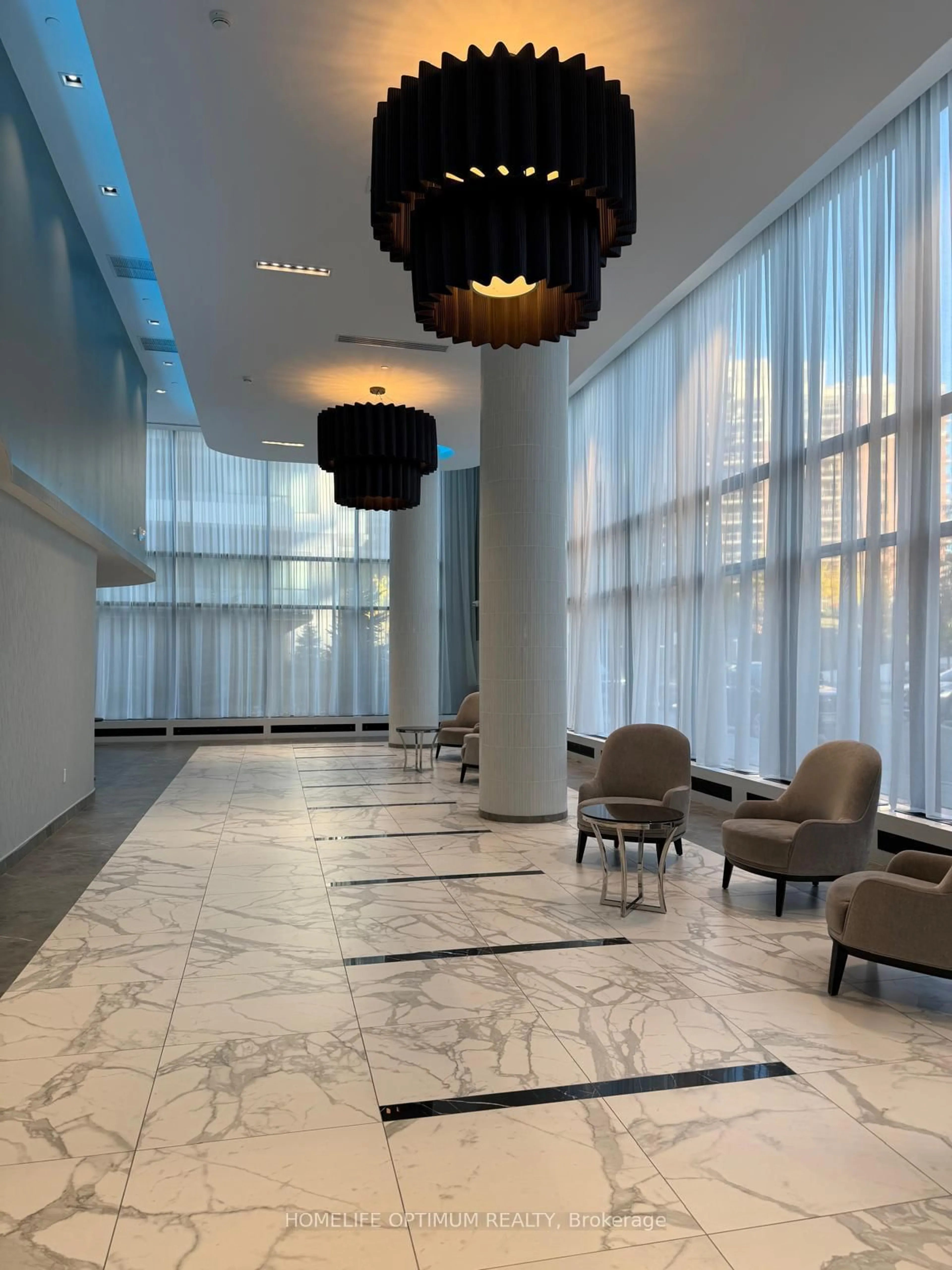 Lobby for 95 Oneida Cres #1704, Richmond Hill Ontario L4B 0H5