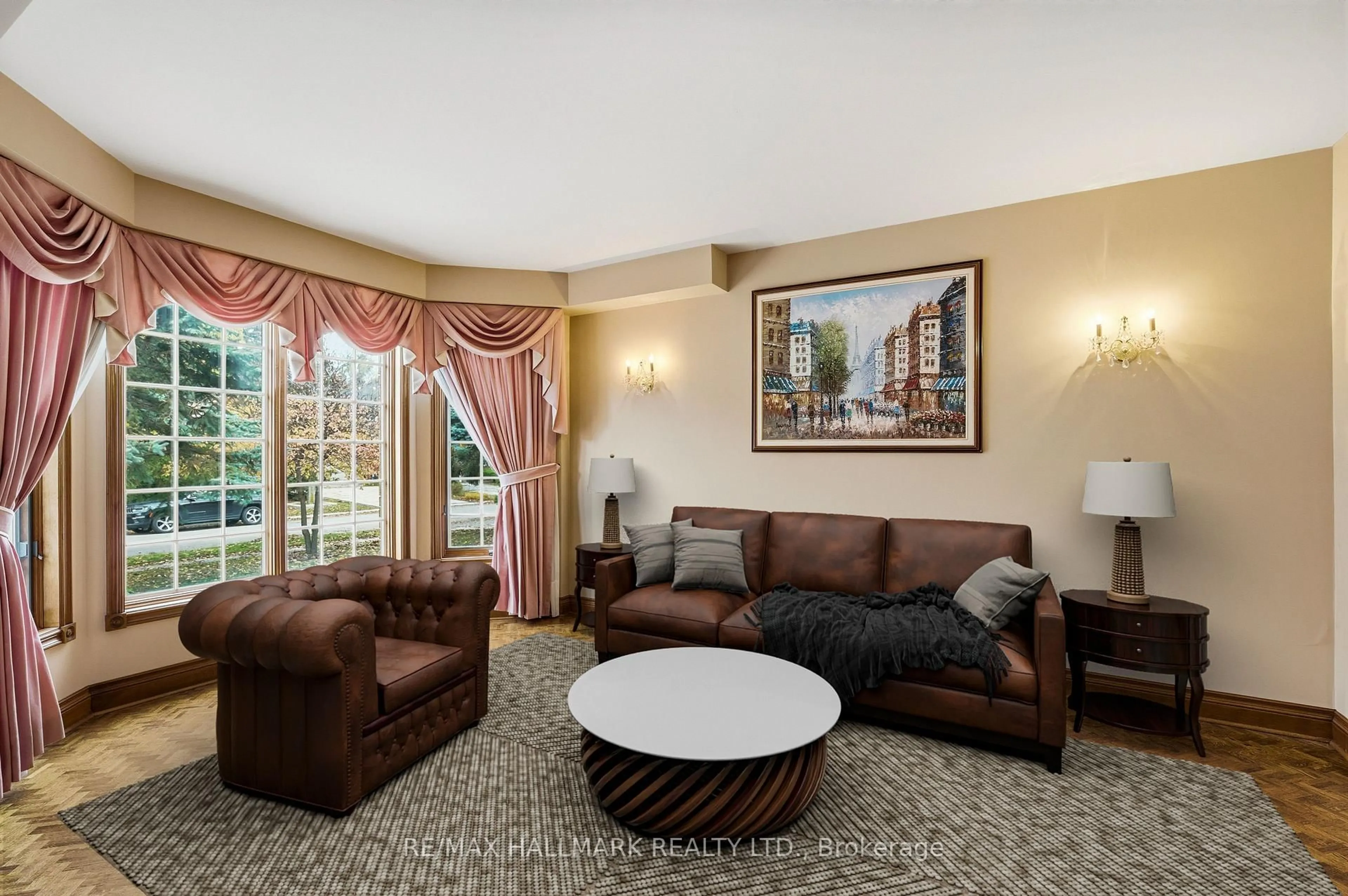 Living room with furniture, unknown for 24 Whalen Crt, Richmond Hill Ontario L4C 9T4