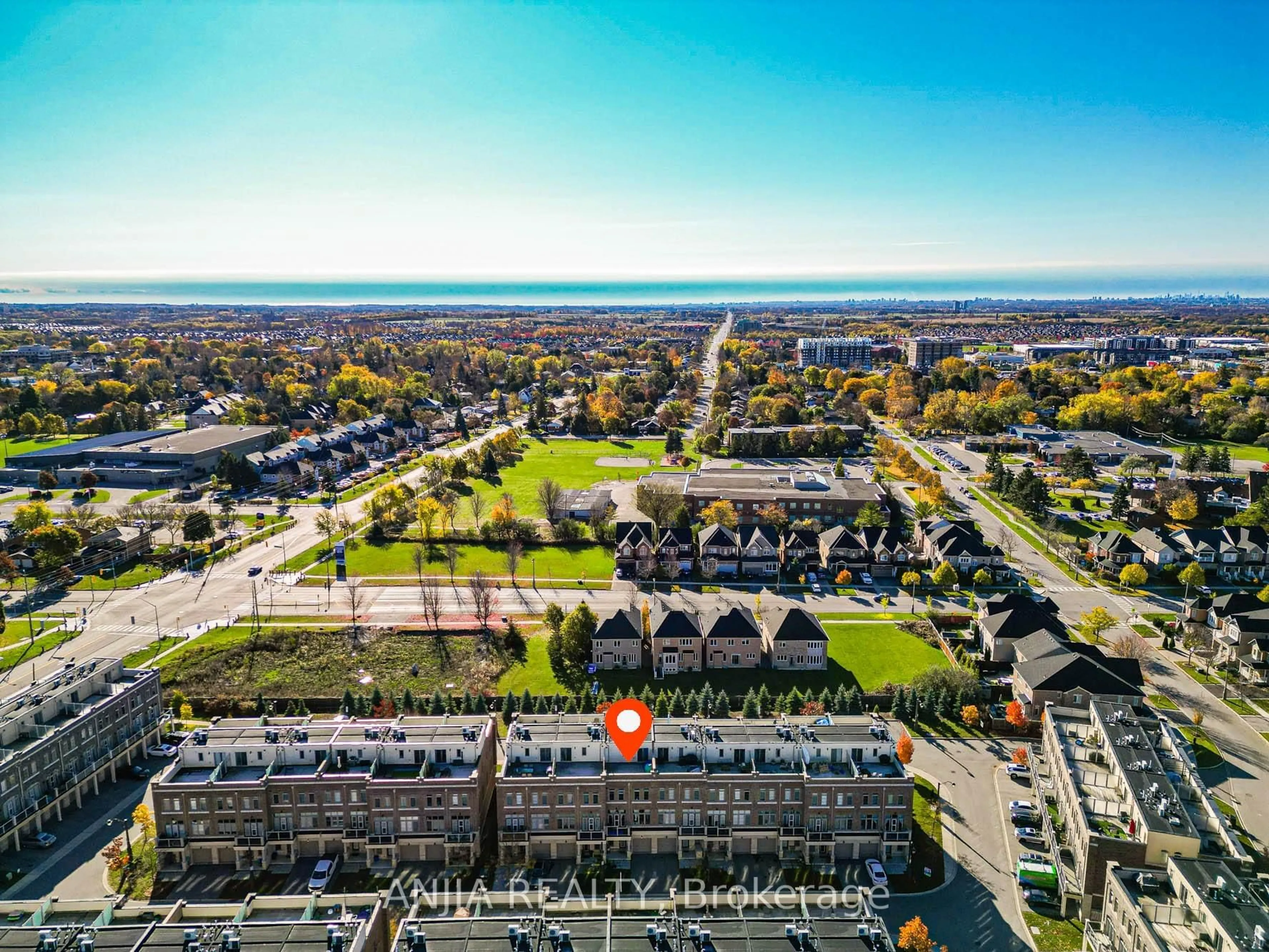 A pic from outside/outdoor area/front of a property/back of a property/a pic from drone, water/lake/river/ocean view for 22 Arborea Lane, Whitchurch-Stouffville Ontario L4A 1X1