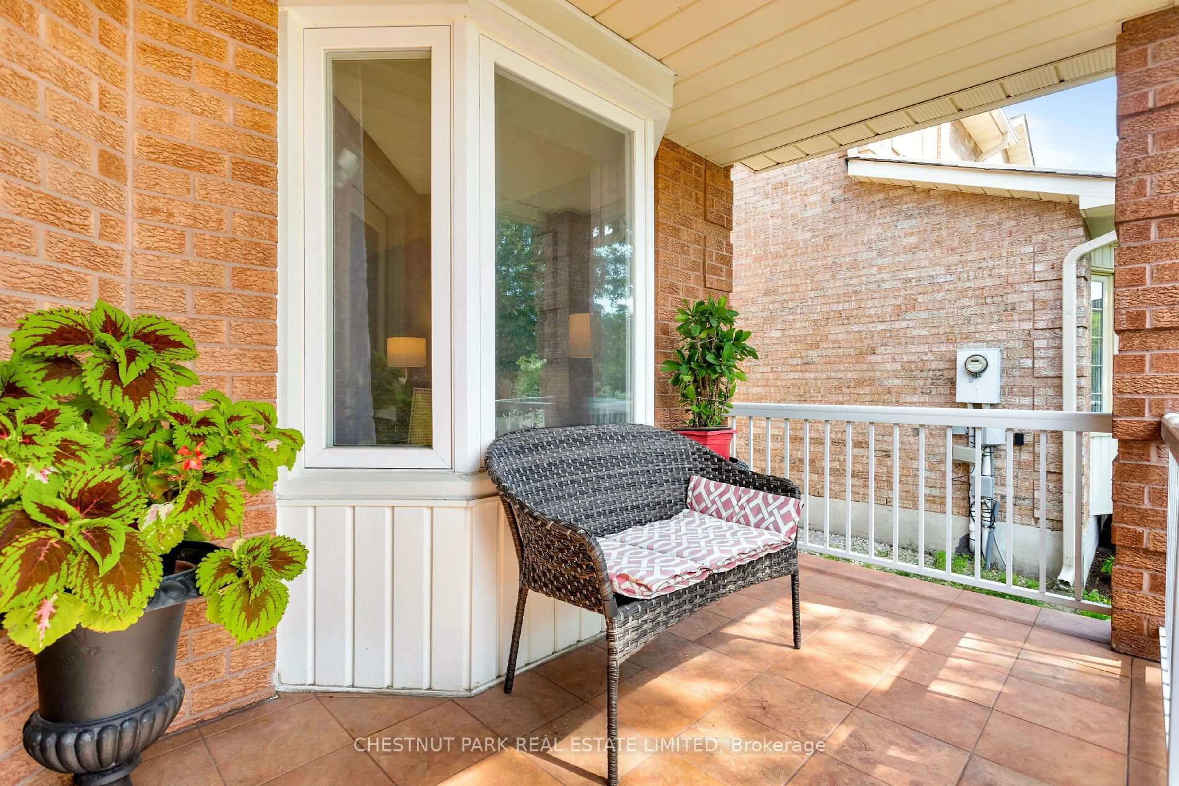 Unknown for 138 Largo Cres, Vaughan Ontario L6A 1N1