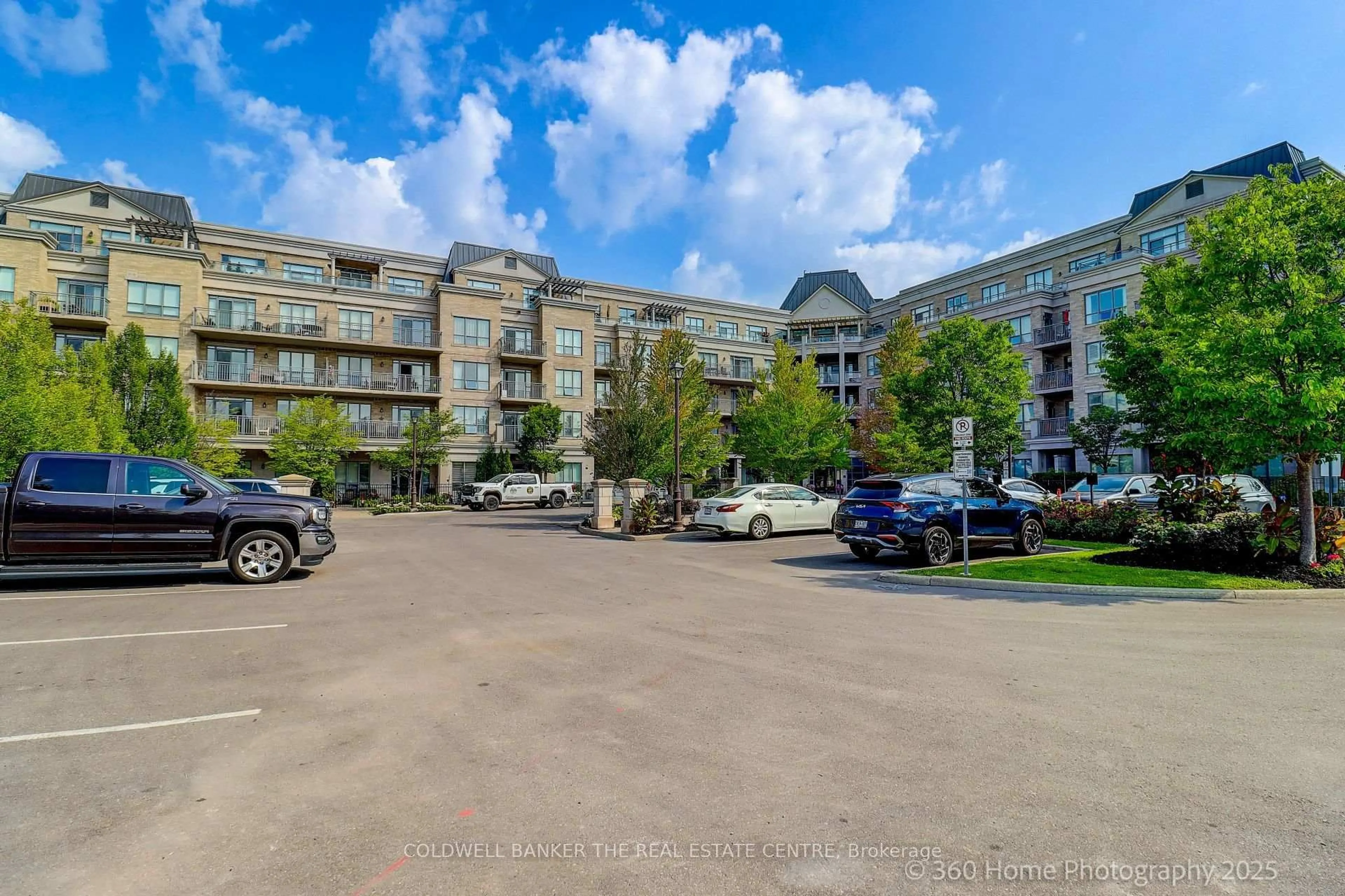 A pic from outside/outdoor area/front of a property/back of a property/a pic from drone, unknown for 180 John West Way #220, Aurora Ontario L4G 0R3