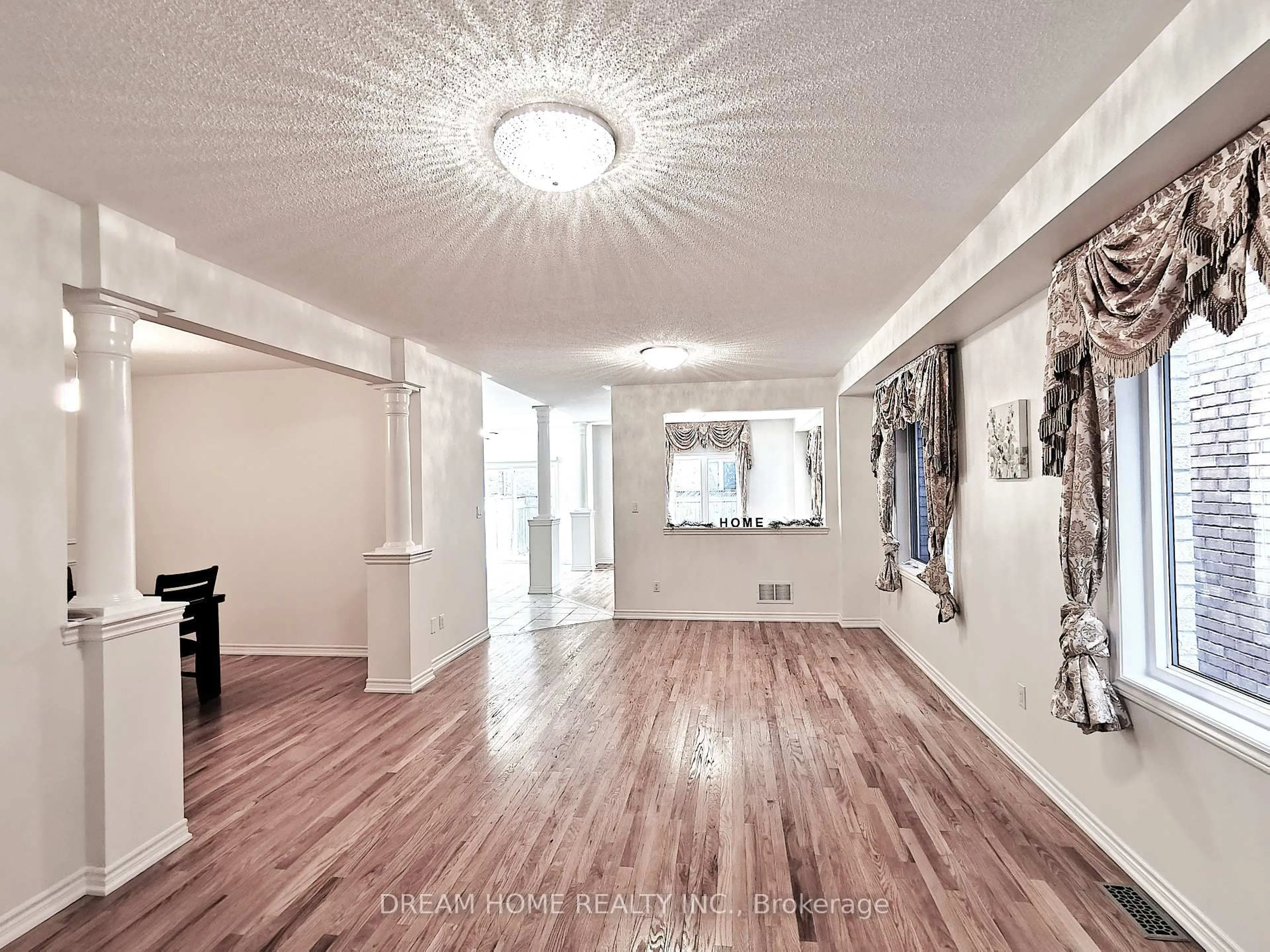 Unknown for 269 Helen Ave, Markham Ontario L3R 1J9