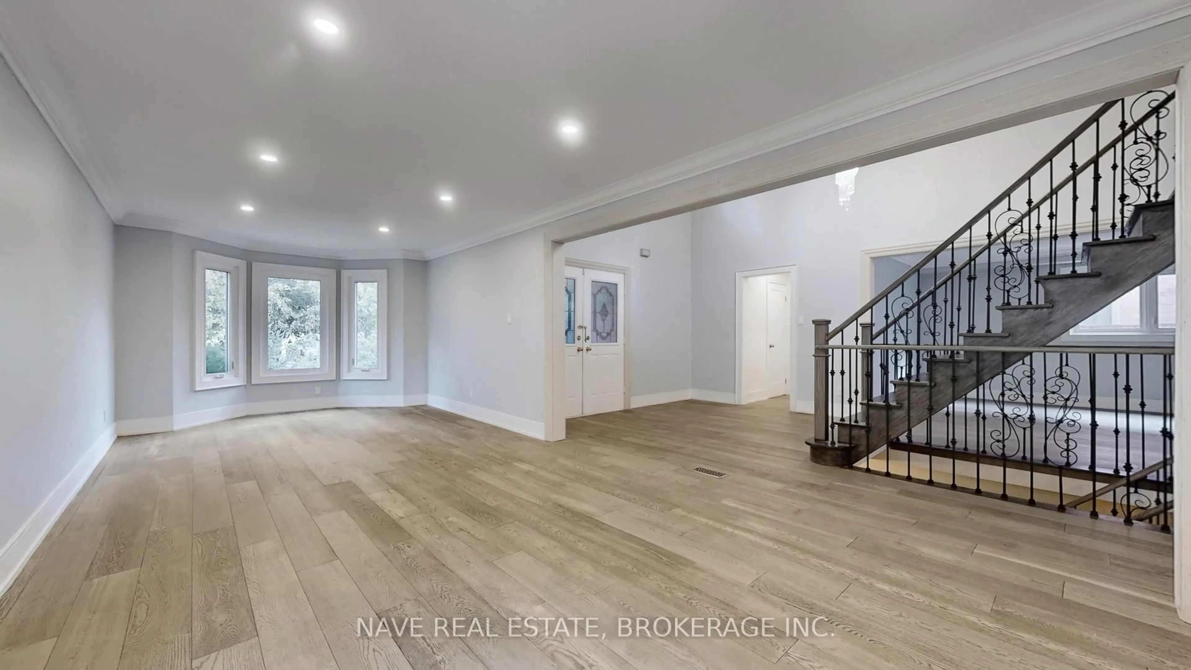 A pic of a room for 9 Tollbar Crt, Richmond Hill Ontario L4C 9J4