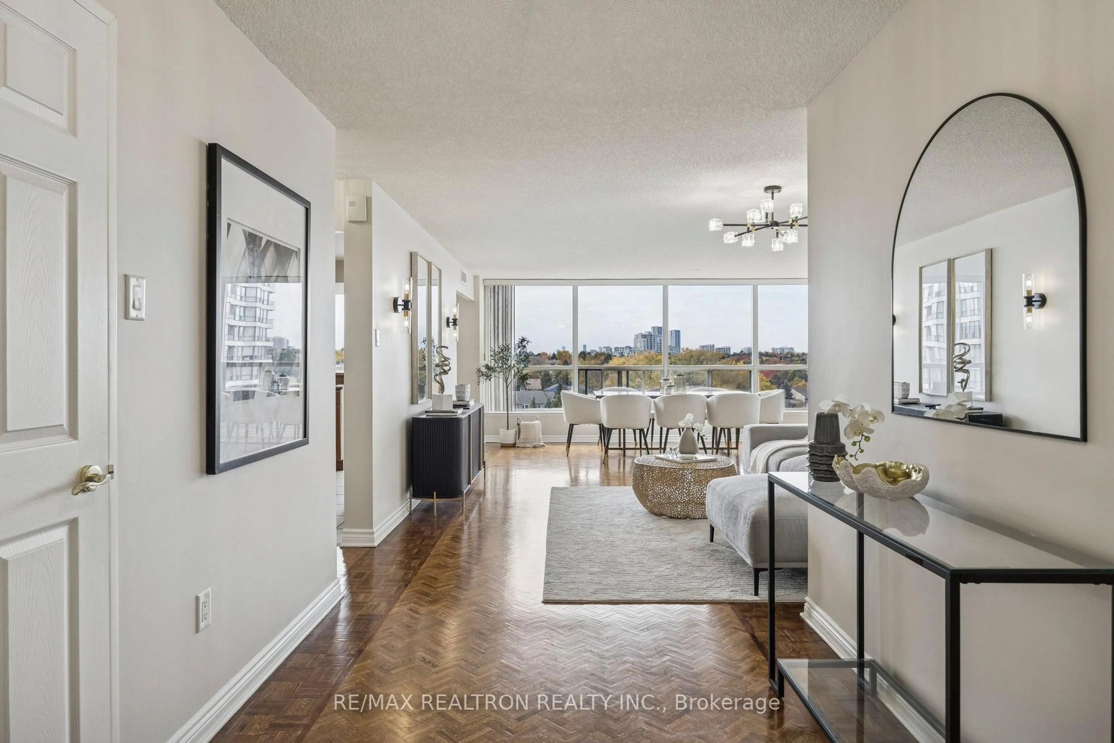 Unknown for 7300 Yonge St #801, Vaughan Ontario L4J 7Y5