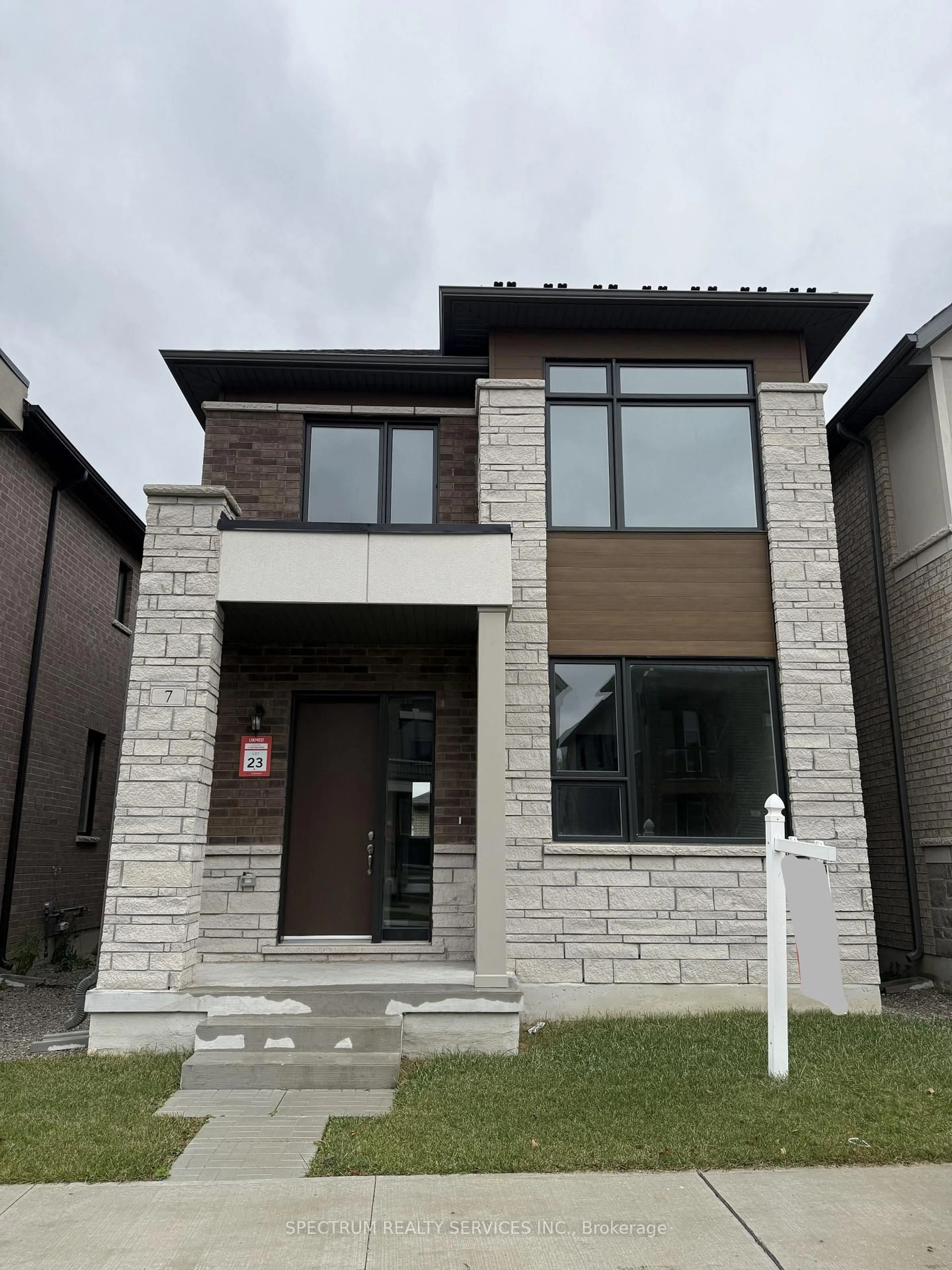 Home with brick exterior material, street for 7 John Rolph St, Markham Ontario L6B 1R8