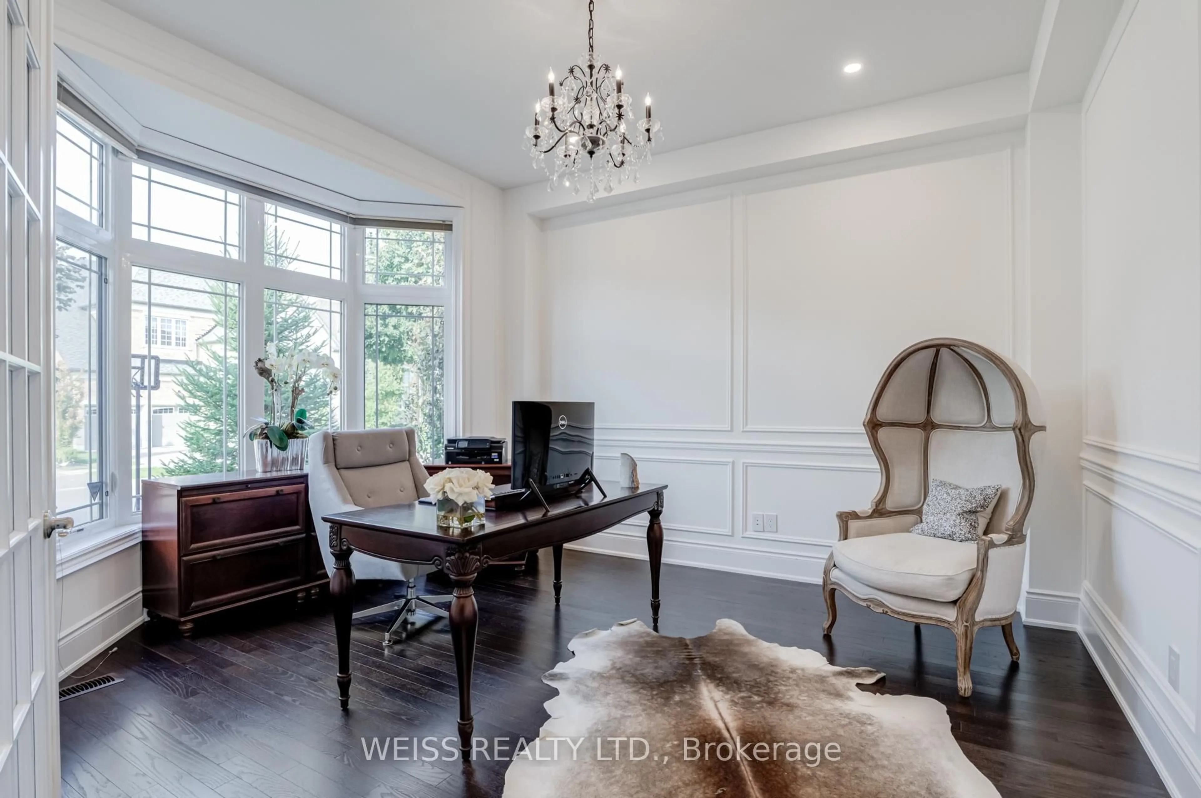 Living room with furniture, wood/laminate floor for 43 Chesney Cres, Vaughan Ontario L4H 2A5