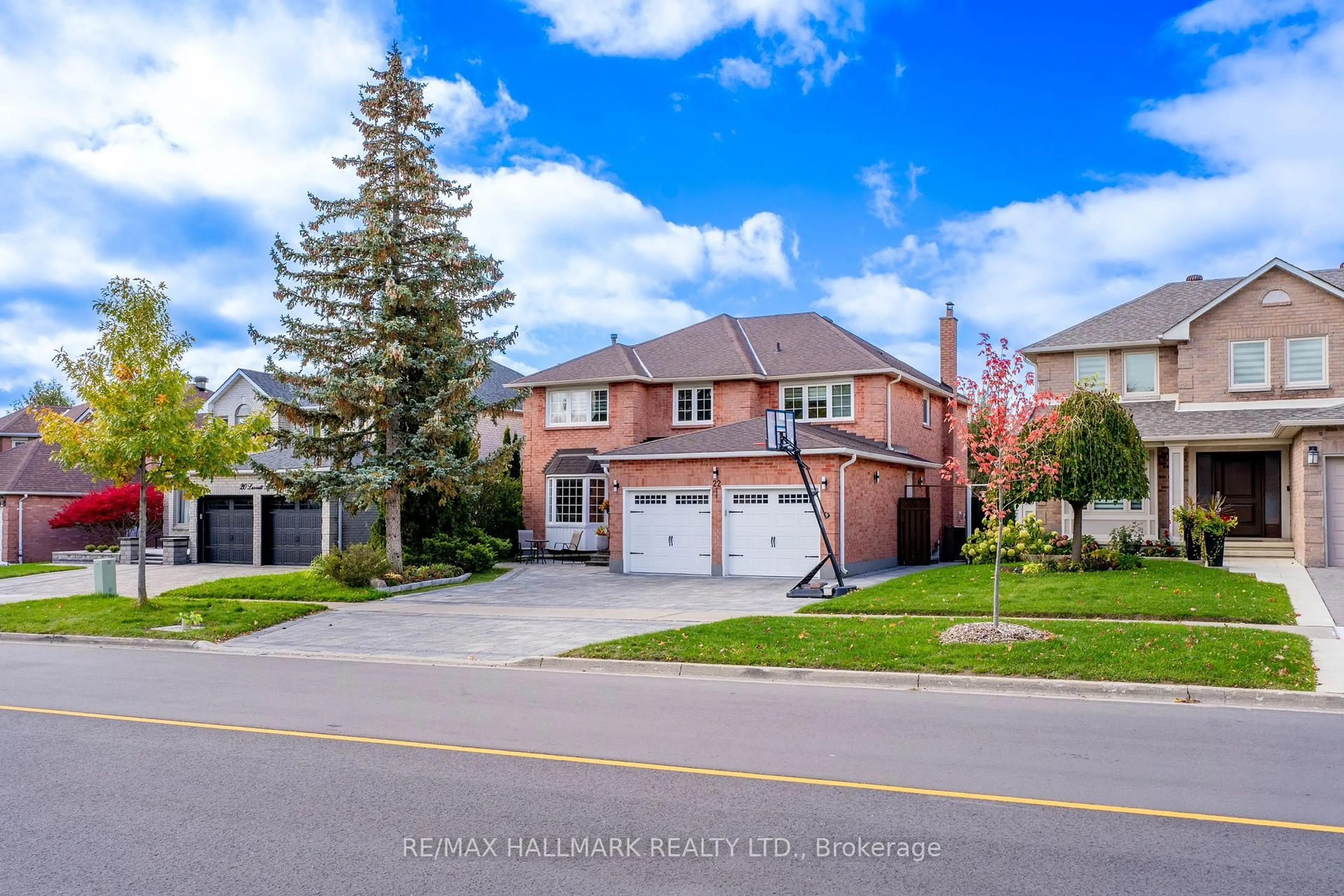 Home with brick exterior material, street for 22 Larratt Ln Ave, Richmond Hill Ontario L4C 9H9