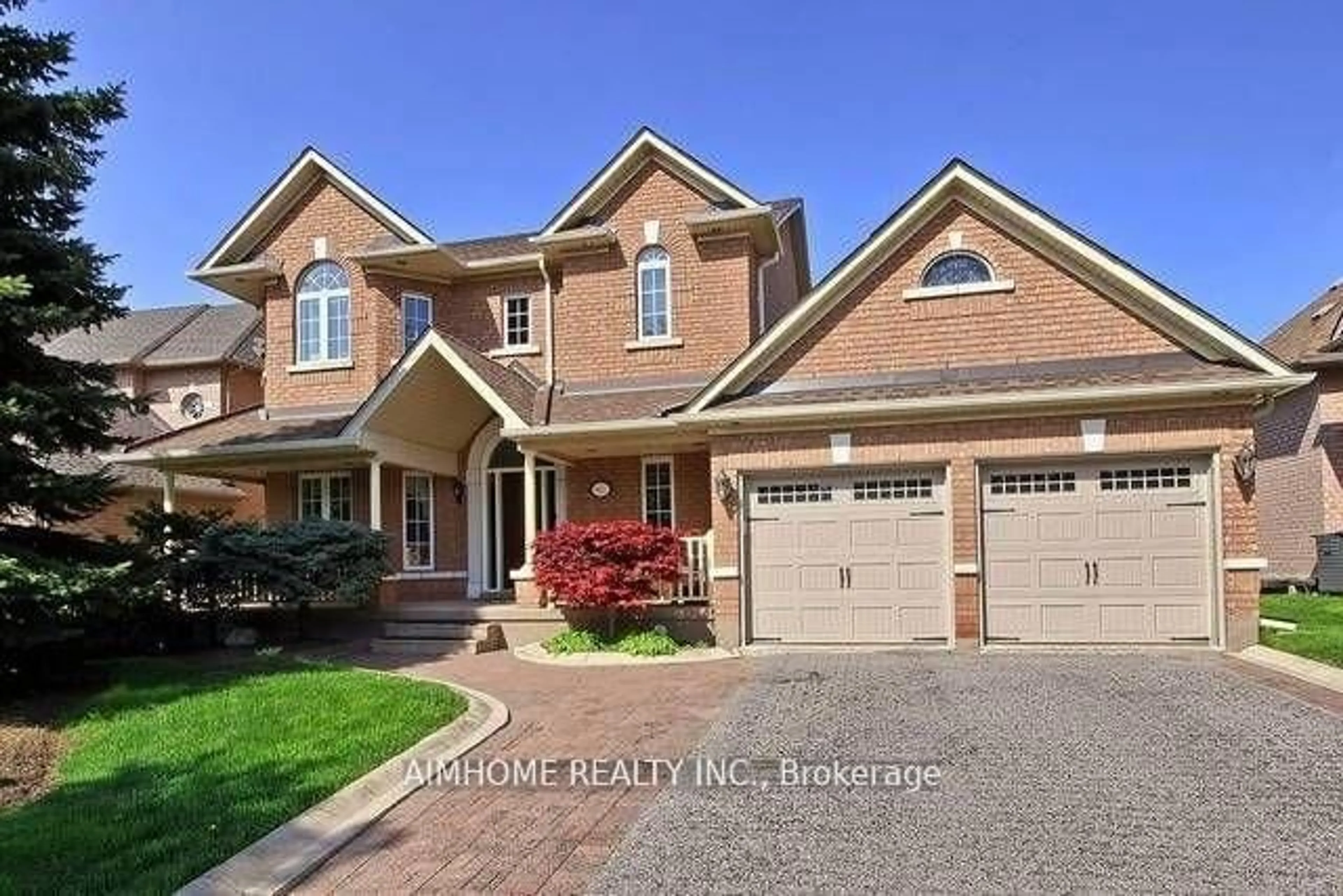 Home with brick exterior material, street for 812 Foxcroft Blvd, Newmarket Ontario L3X 1M8