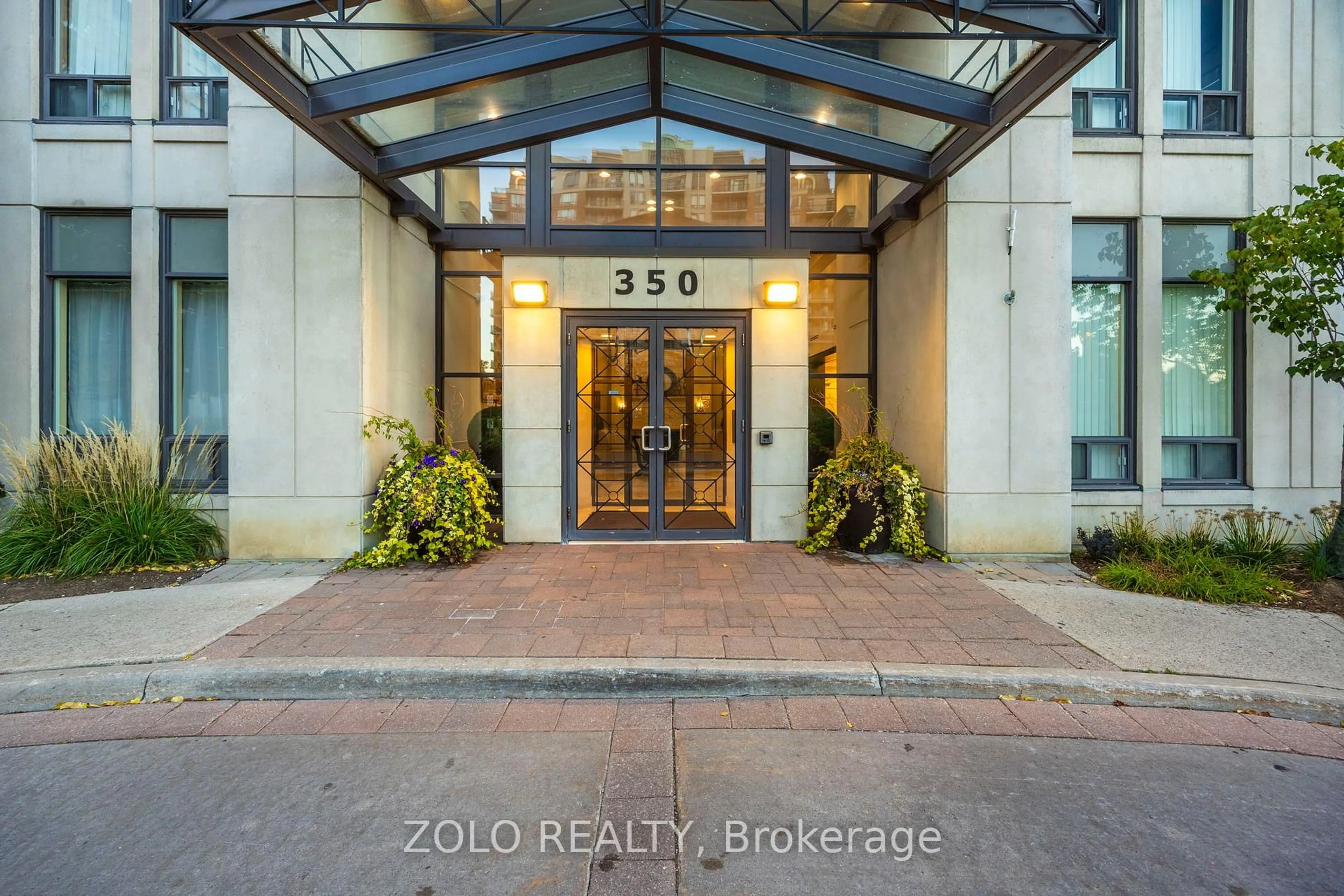 Unknown for 350 Red Maple Rd #1212, Richmond Hill Ontario L4C 0T5