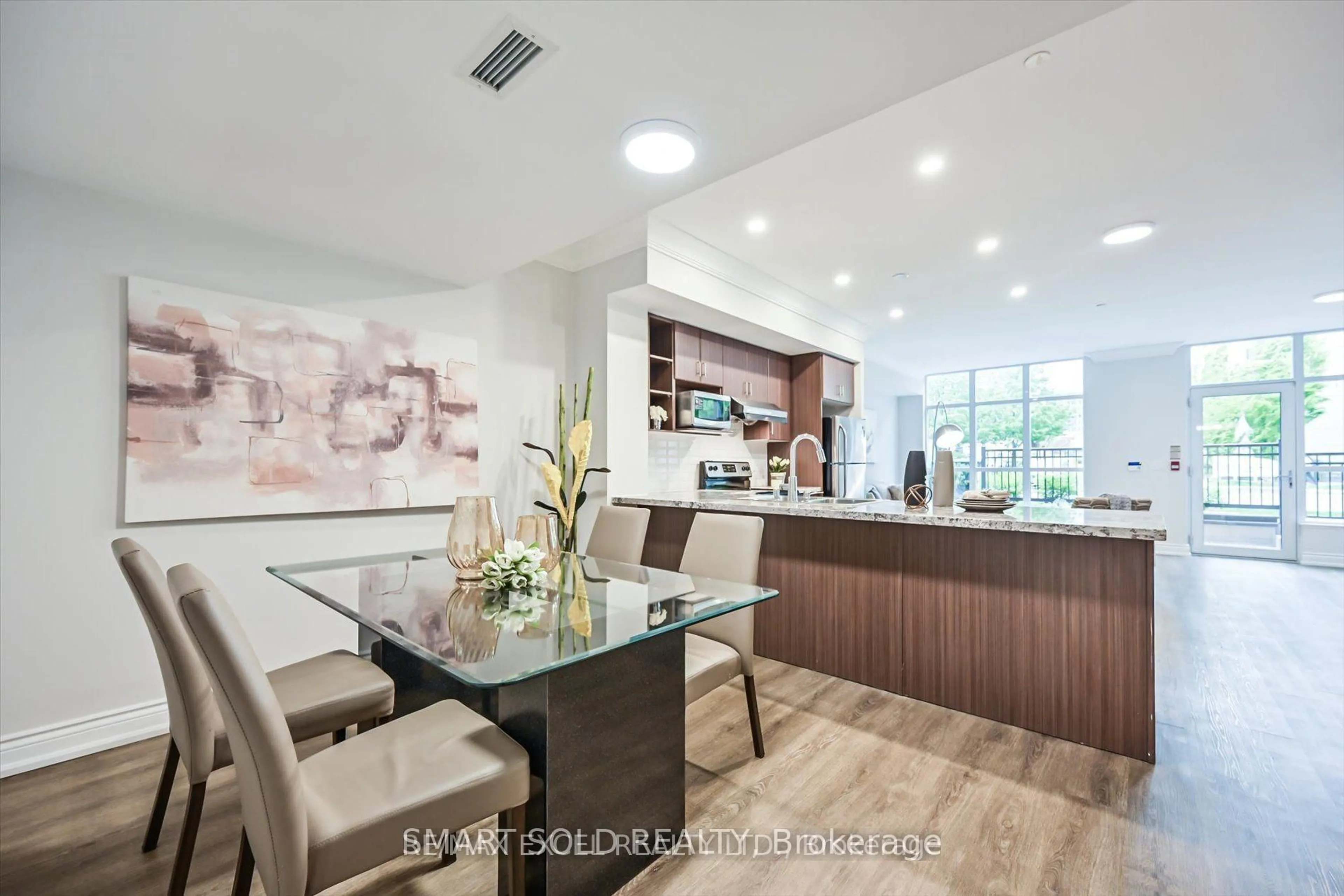 Contemporary kitchen, ceramic/tile floor for 89 SOUTH TOWN CENTRE Blvd #A112, Markham Ontario L6G 0E8