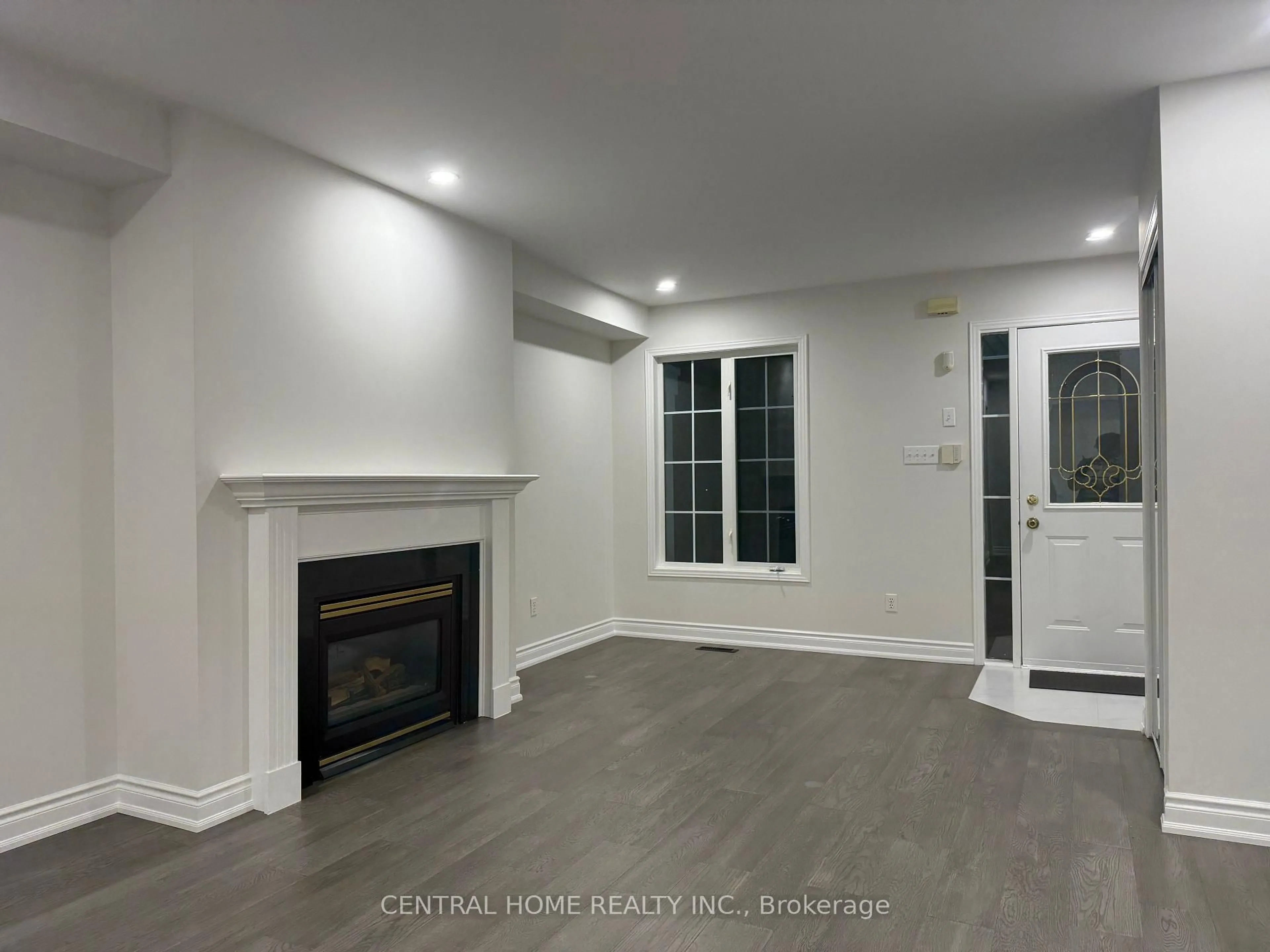 A pic of a room for 81 Bassett Ave, Richmond Hill Ontario L4B 4H5