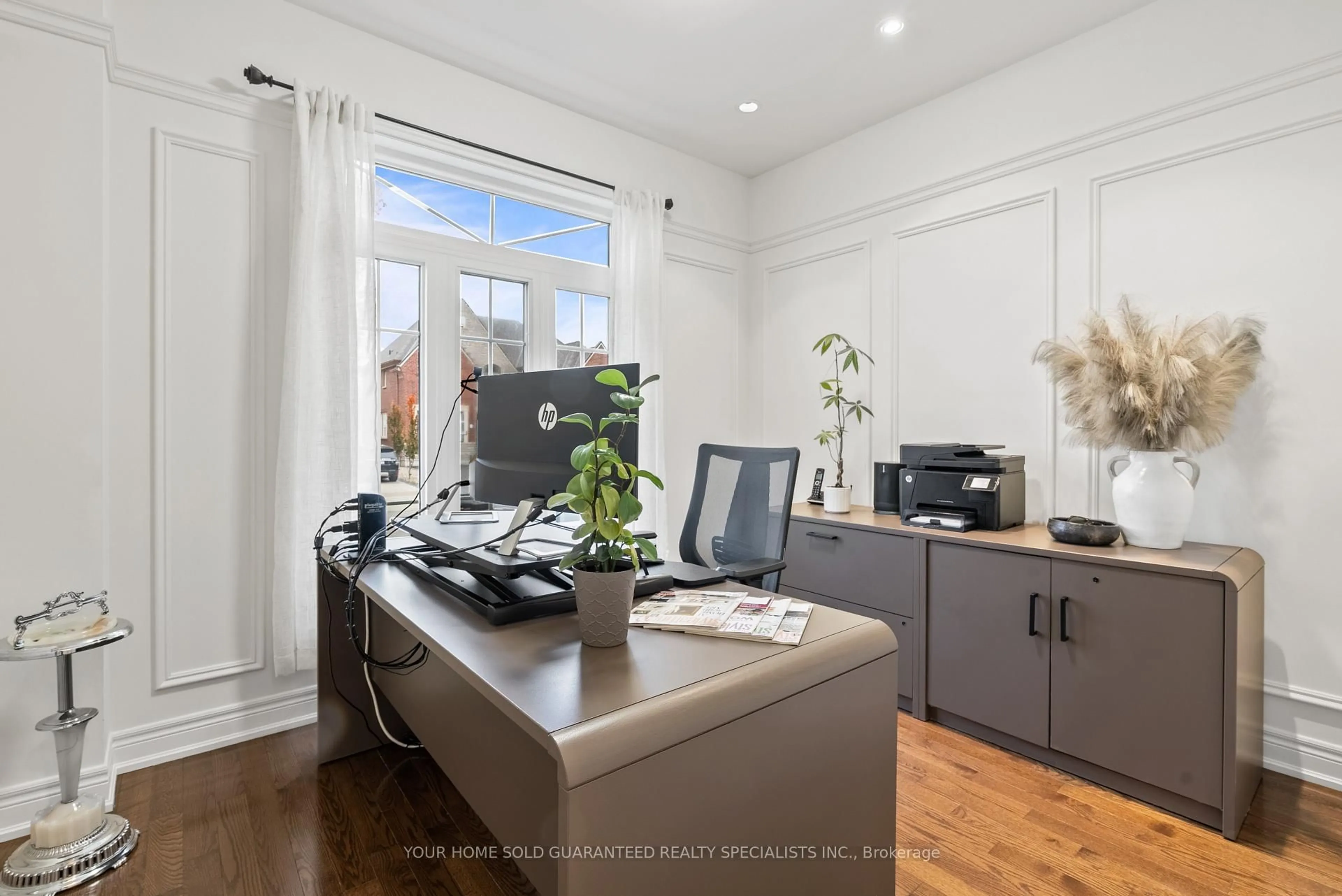 A pic of a room for 5 Bluff Tr, King Ontario L7B 0A2