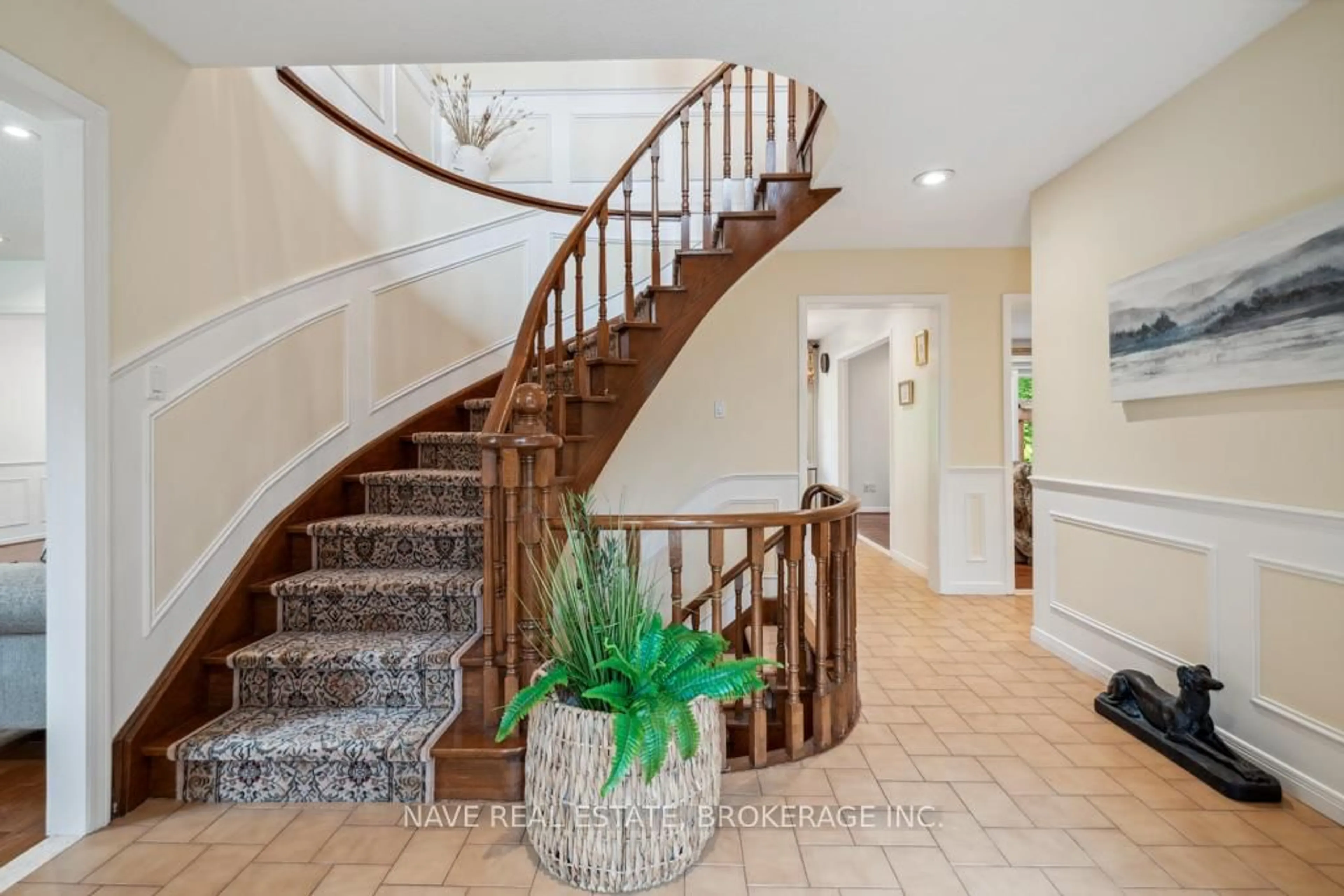 Indoor entryway for 59 Sanderson Cres, Richmond Hill Ontario L4C 5L5