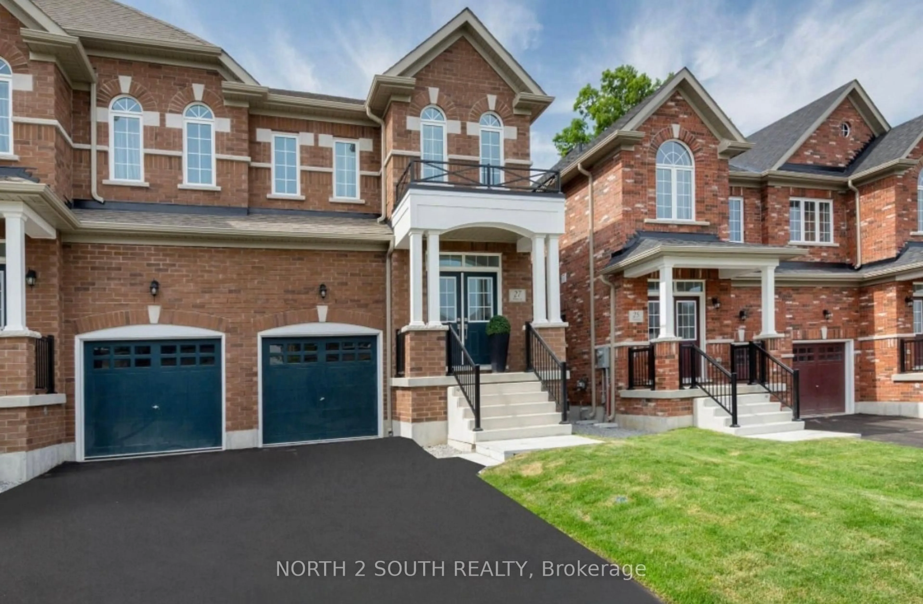Home with brick exterior material, street for 27 Virro Crt, Vaughan Ontario L4H 5G5