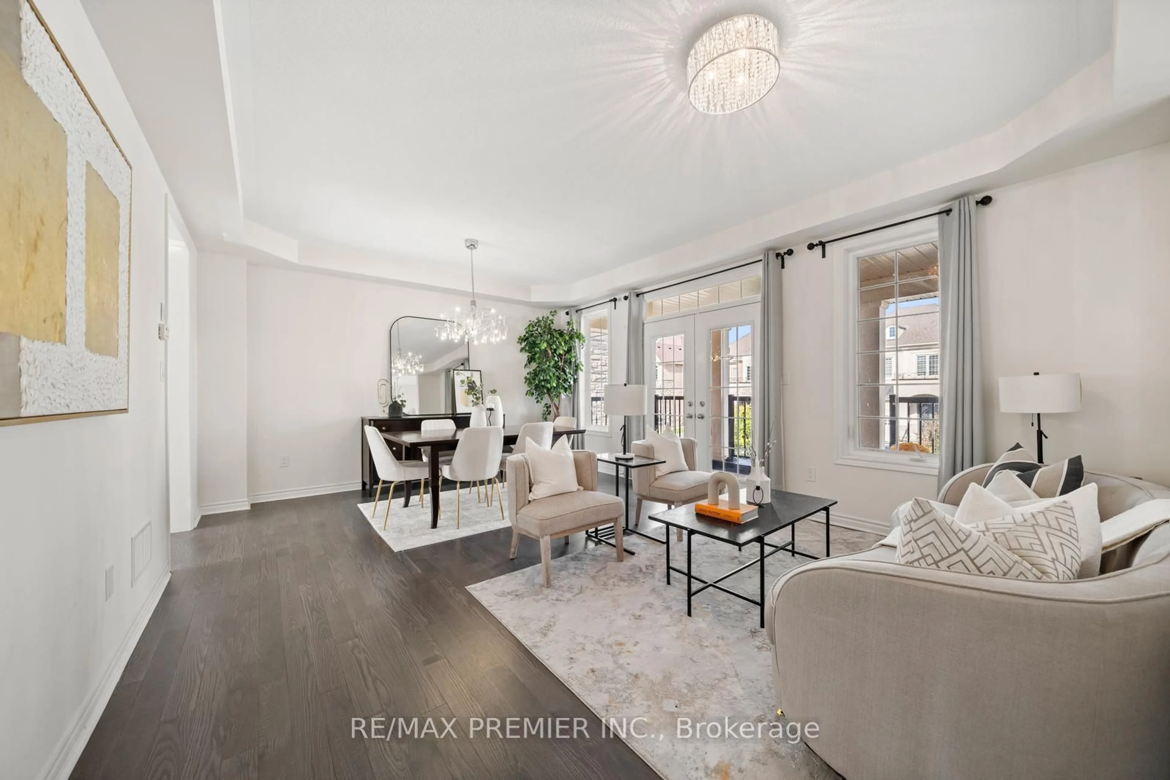 Living room with furniture, unknown for 30 Bannockburn Dr, Vaughan Ontario L4H 4P8