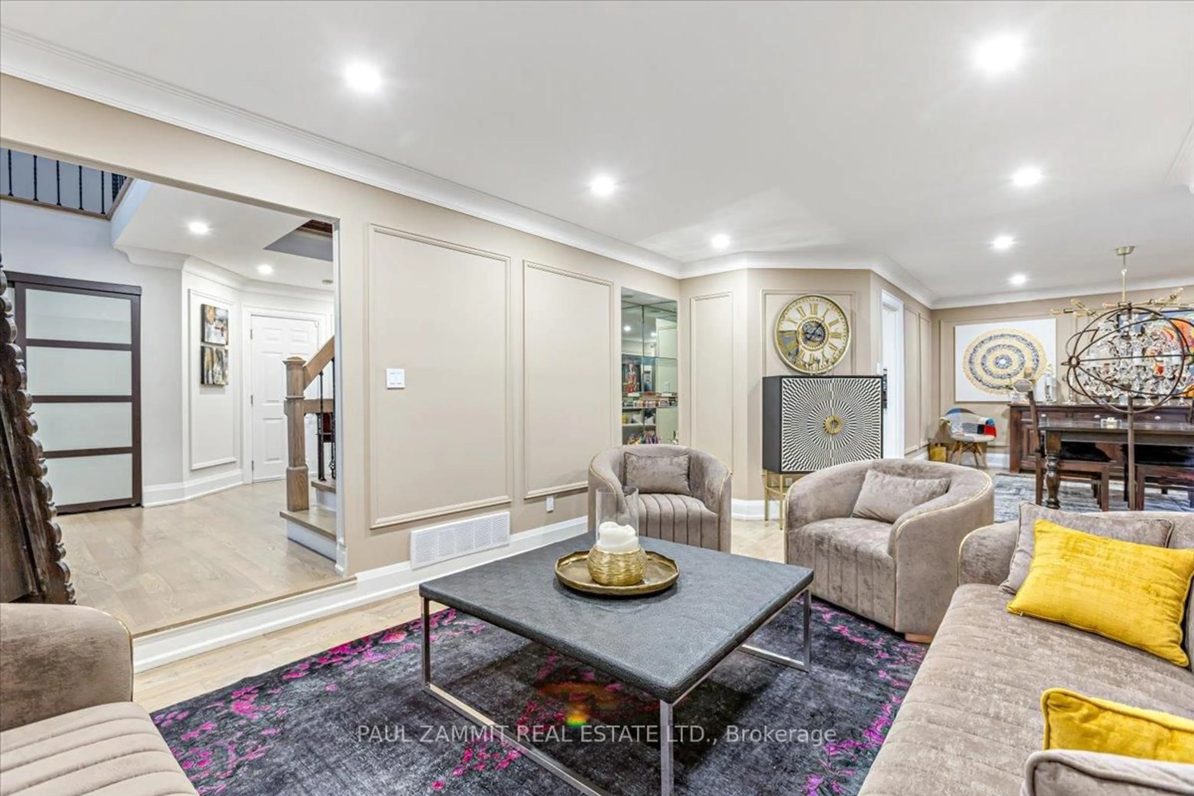 Living room with furniture, unknown for 20 Ladyslipper Crt, Markham Ontario L3T 2S7