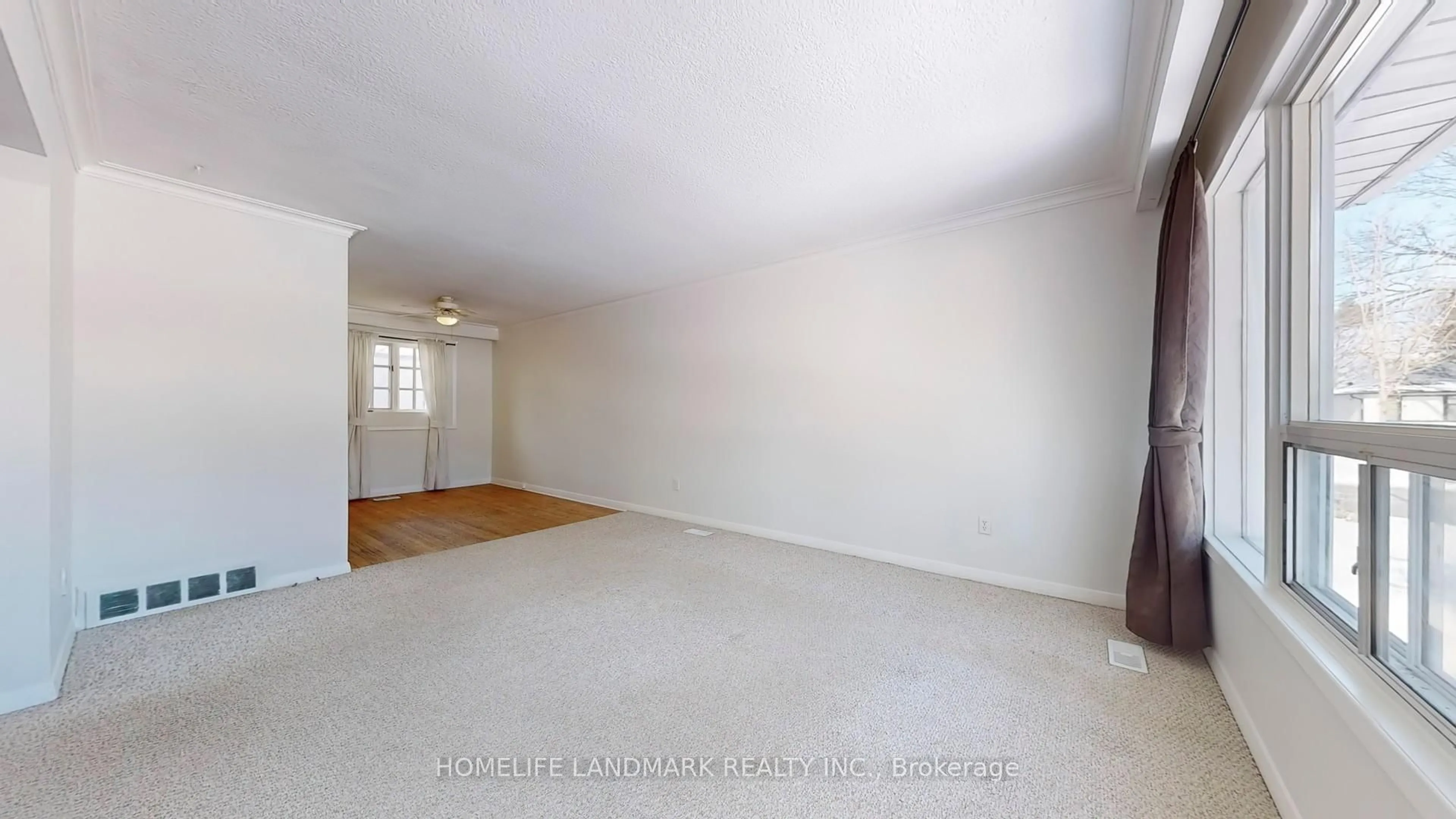 A pic of a room for 424 Bonita Cres, Richmond Hill Ontario L4C 3N1