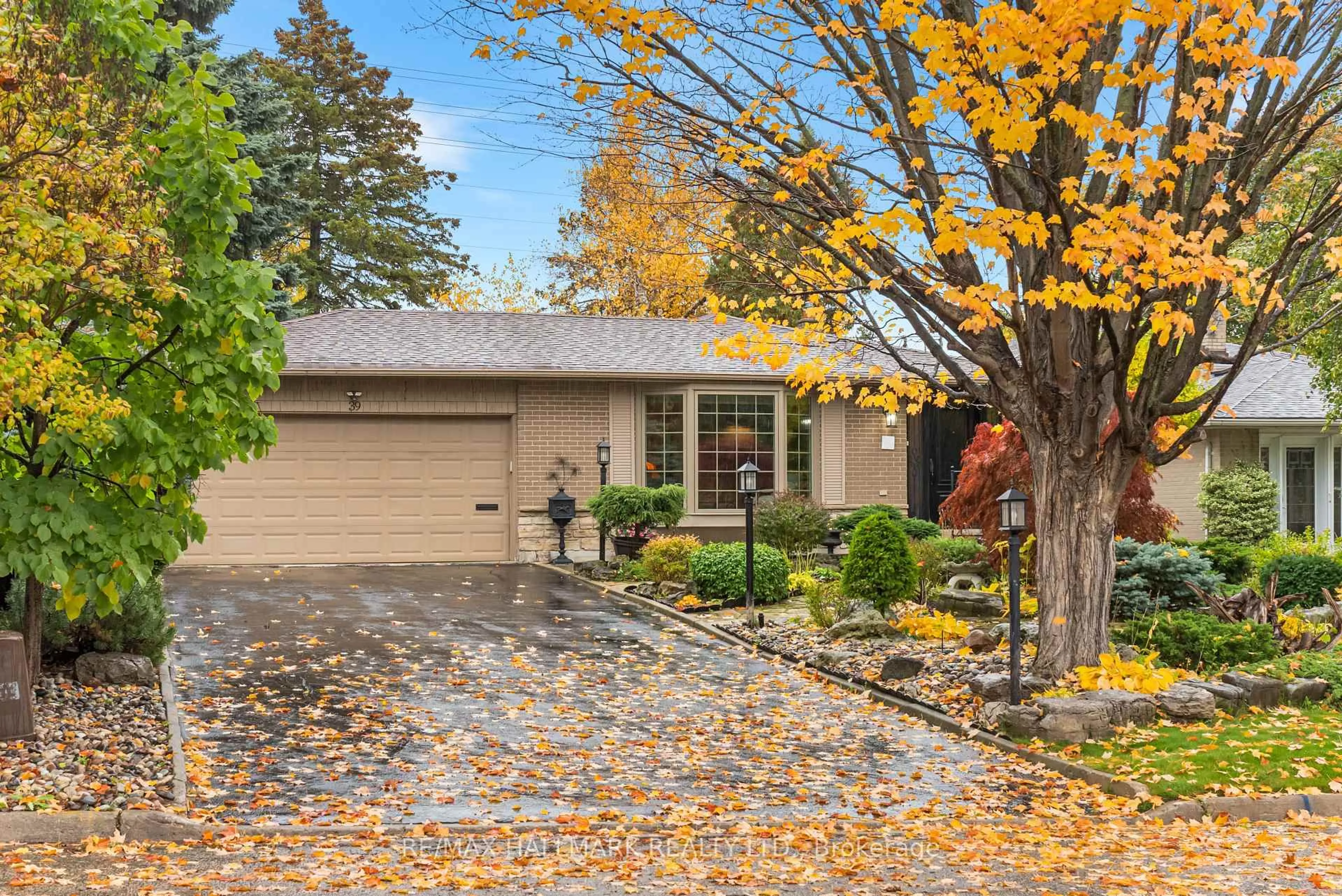 Unknown for 39 Fleance Dr, Markham Ontario L3T 3J8