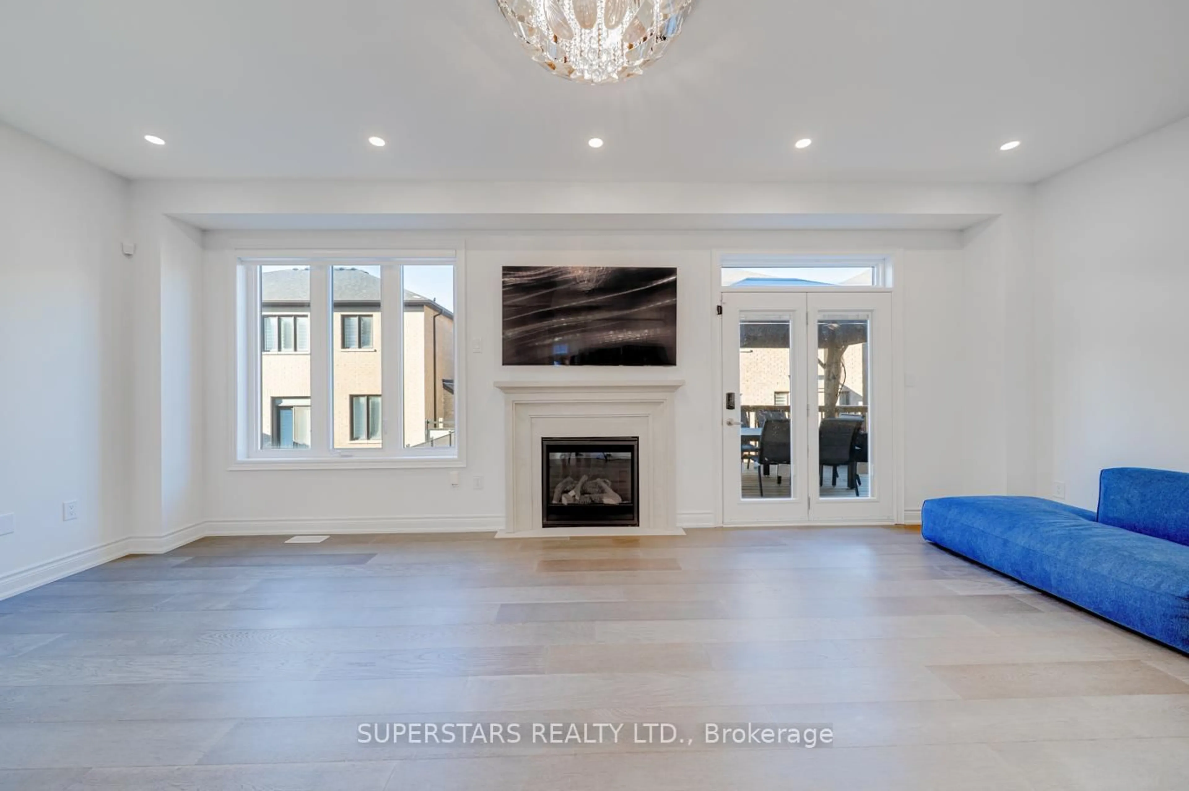 Unknown for 40 Boiton St, Richmond Hill Ontario L4S 0M1