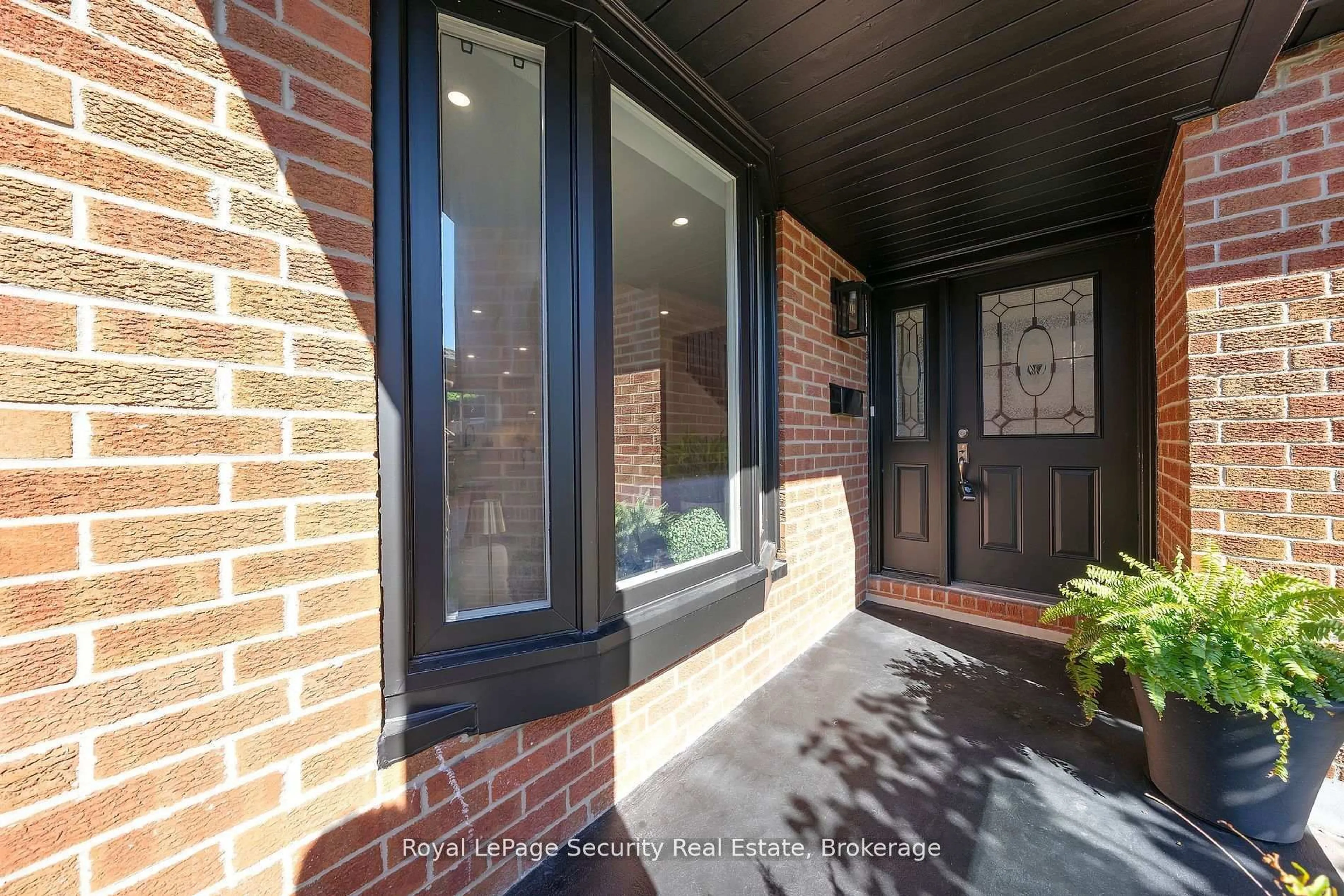 Home with brick exterior material, street for 74 Andrea Lane, Vaughan Ontario L4L 1E7