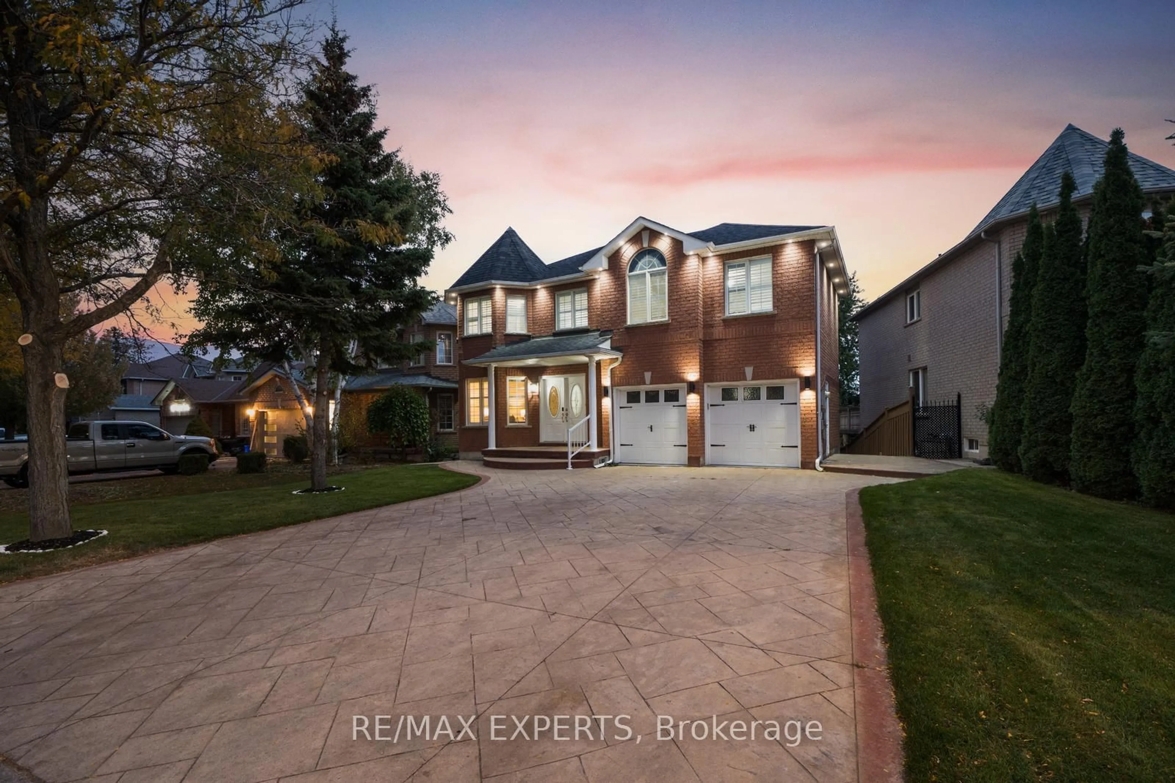 Home with brick exterior material, street for 147 Ashton Dr, Vaughan Ontario L6A 2T8