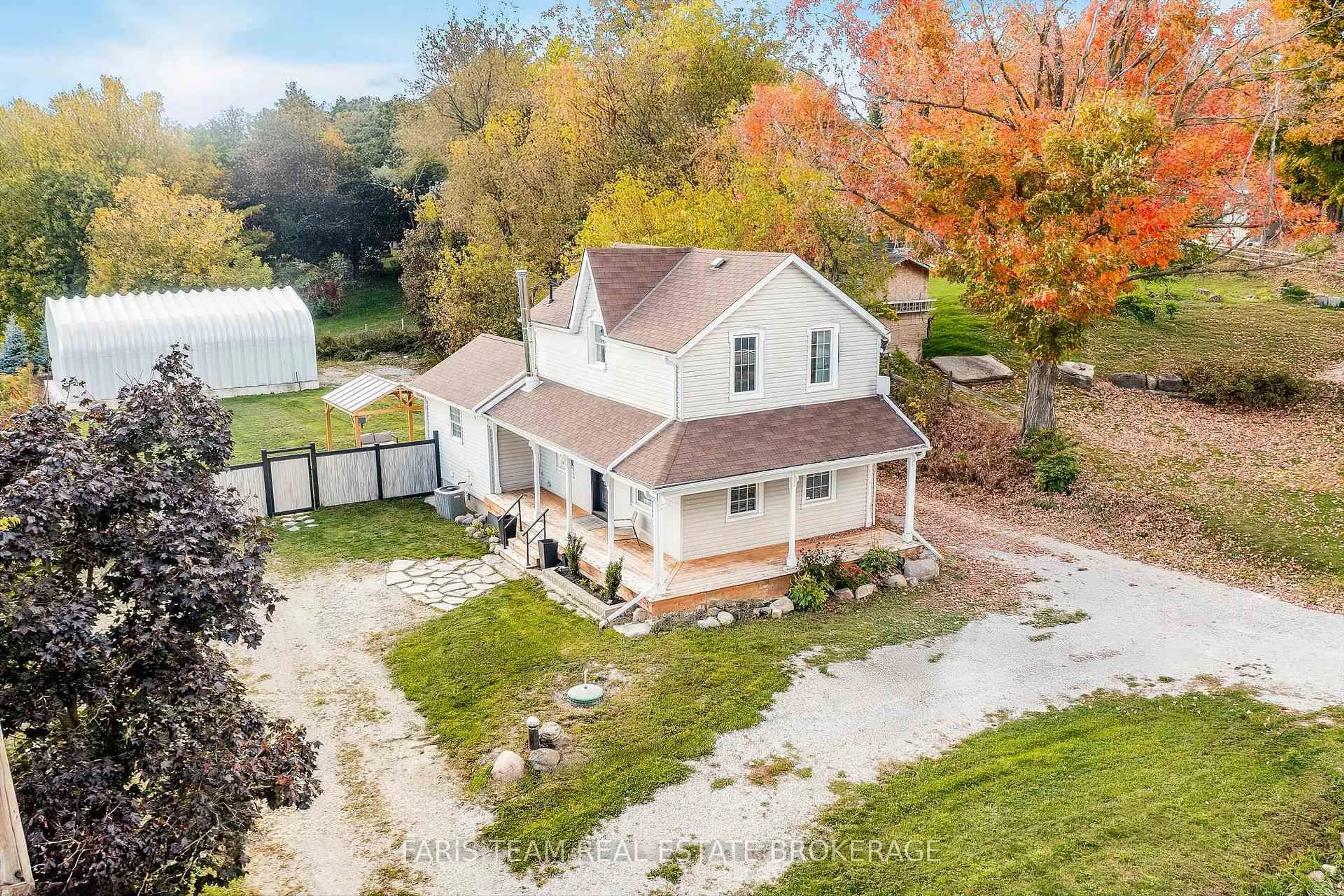 A pic from outside/outdoor area/front of a property/back of a property/a pic from drone, unknown for 3740 Simcoe County Road 27, Bradford West Gwillimbury Ontario L3Z 3X2