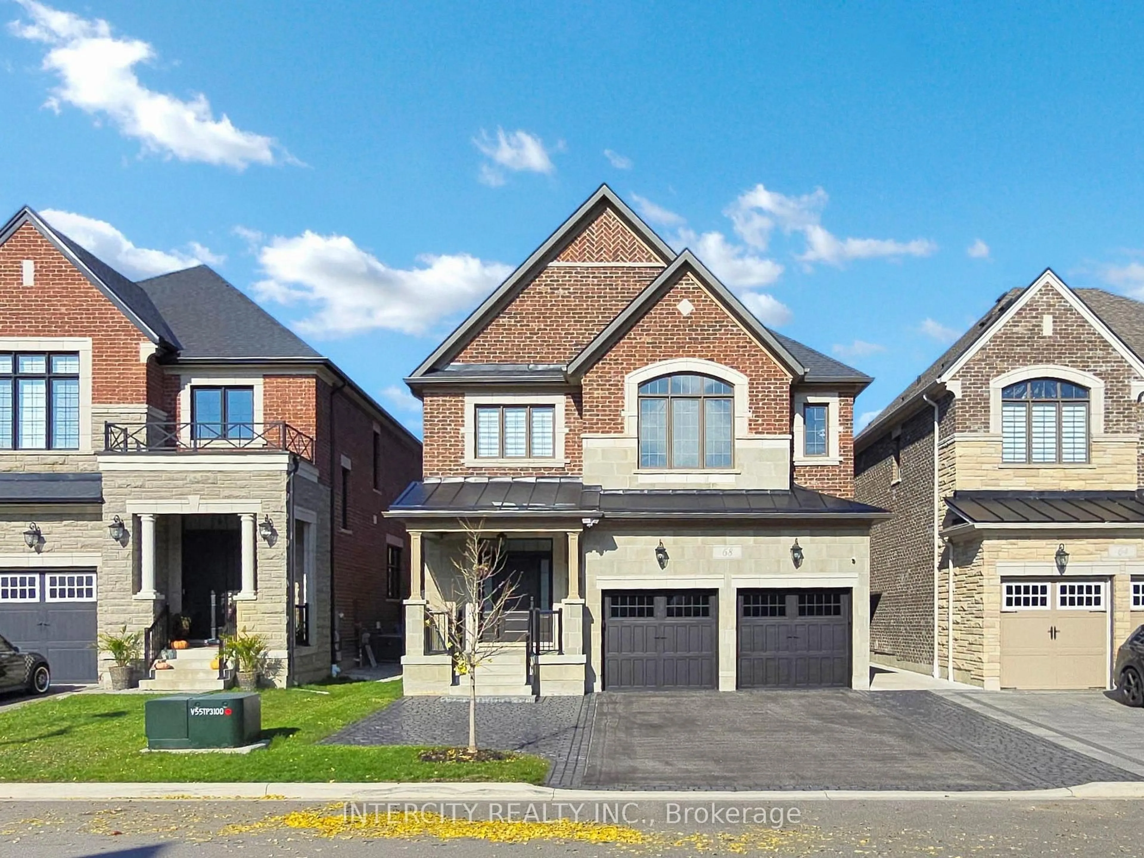 Home with brick exterior material, street for 68 Klein Mills Rd, Vaughan Ontario L4H 4W1