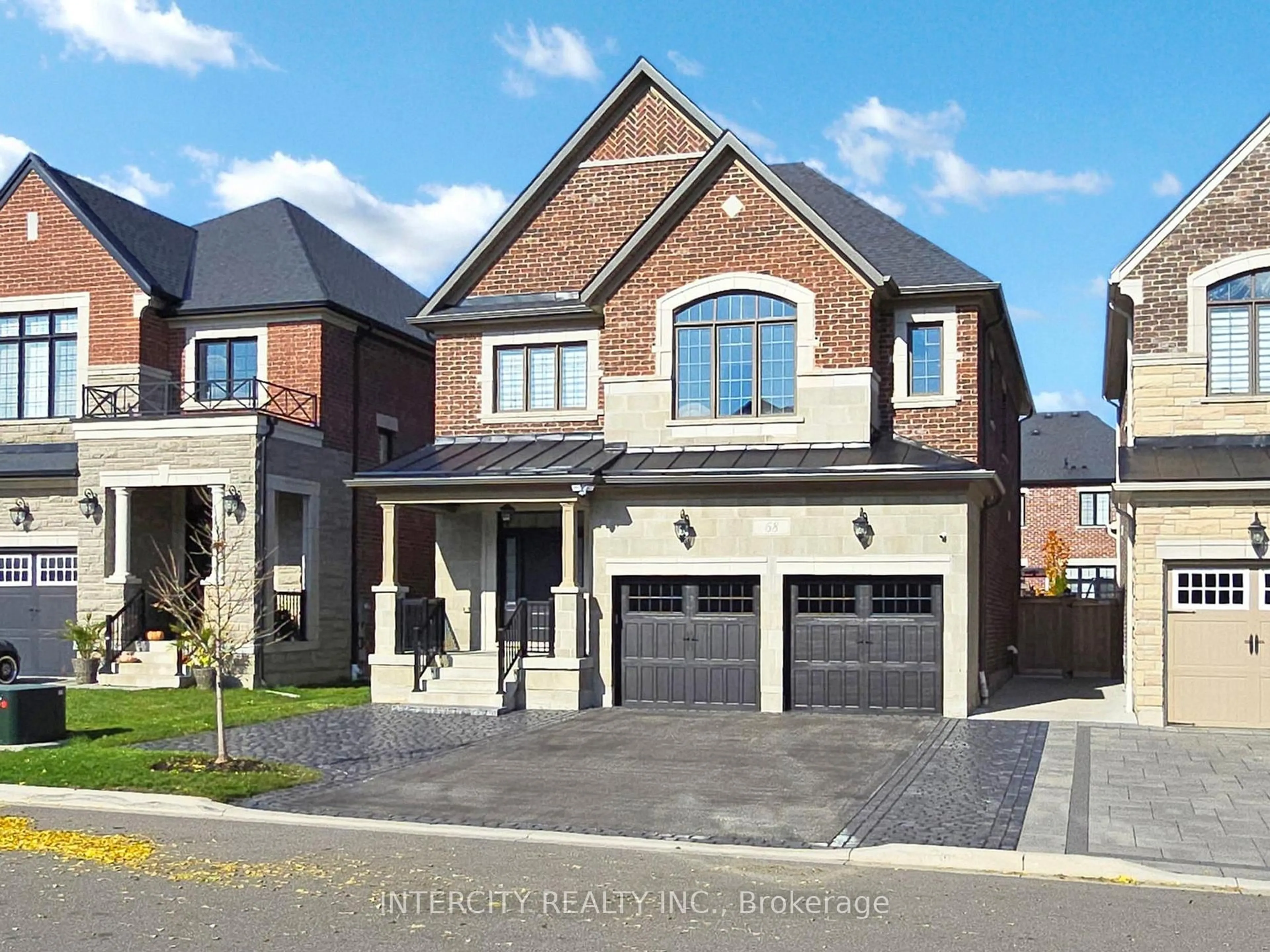 Home with brick exterior material, street for 68 Klein Mills Rd, Vaughan Ontario L4H 4W1
